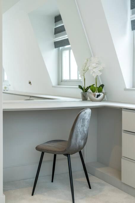 New! Luxurious Mews House Belgravia * Londres