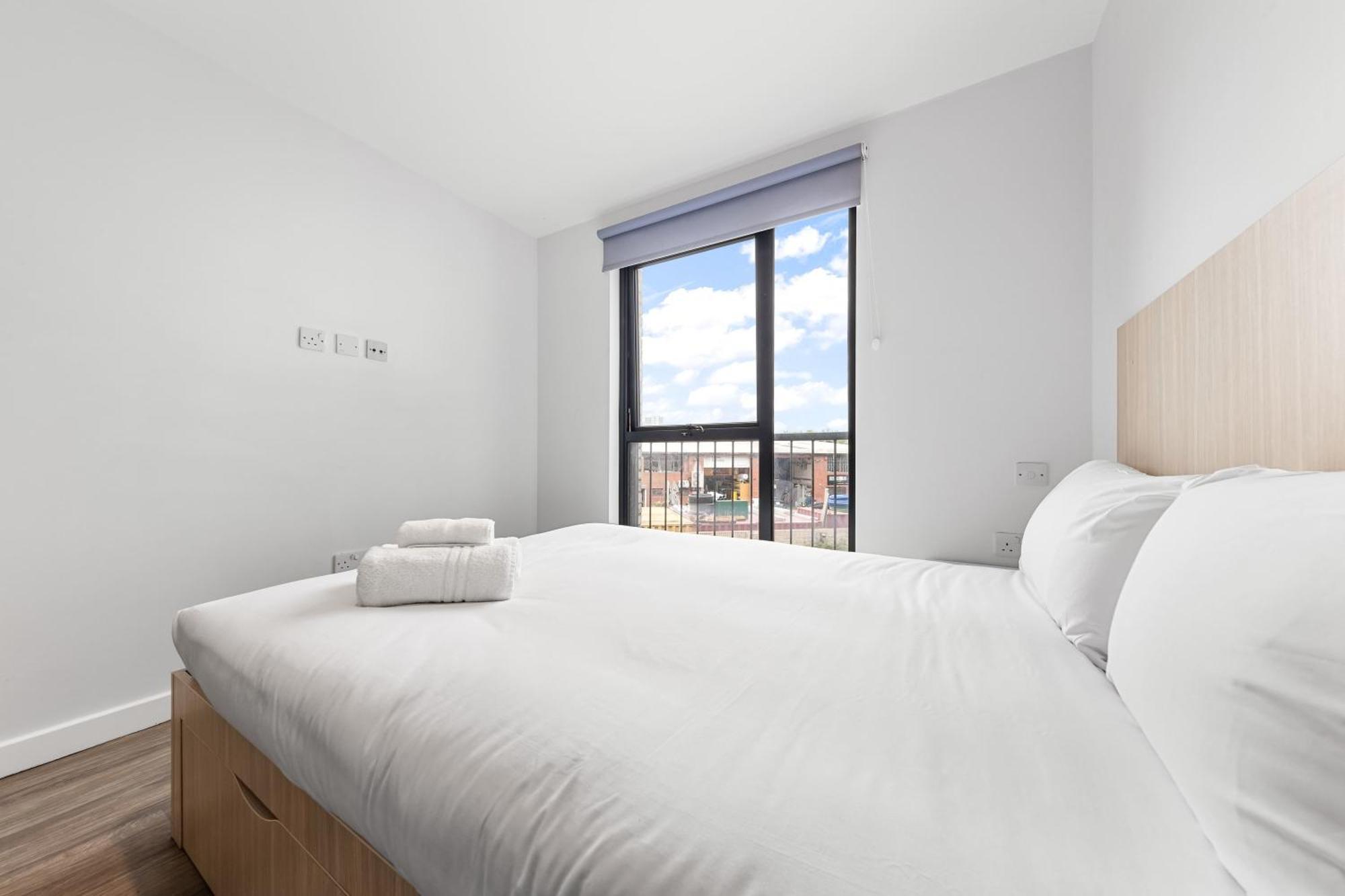 Spacious Double Bed In Lewisham Well Connected Appartement