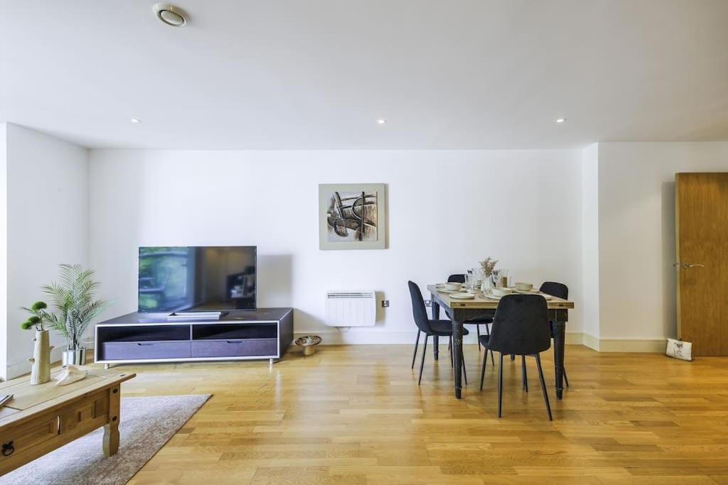 Luxurious 2-bedroom Apartamento Londres