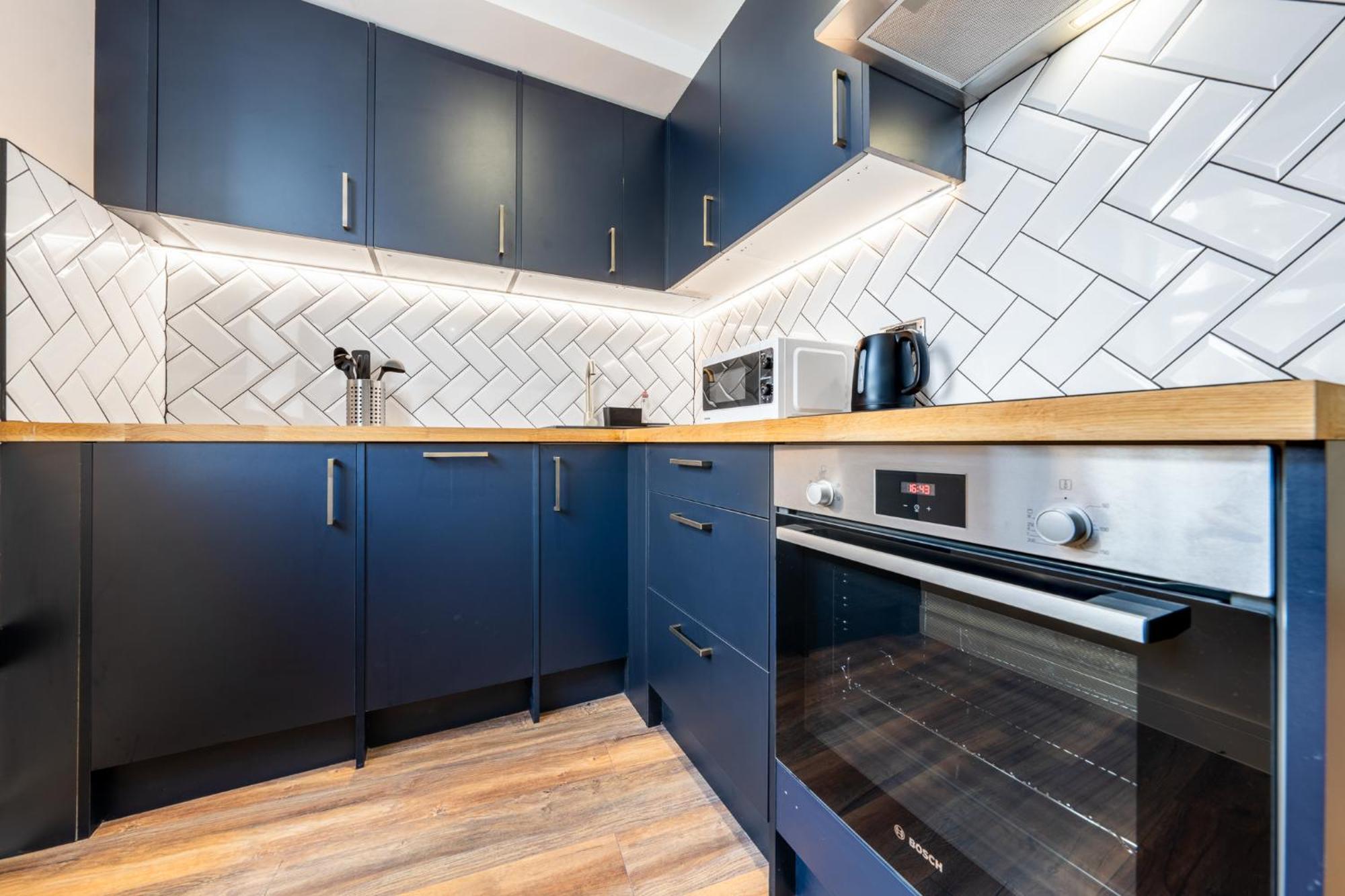 8 Apt Whole Building - Zone 2 Appartement *
