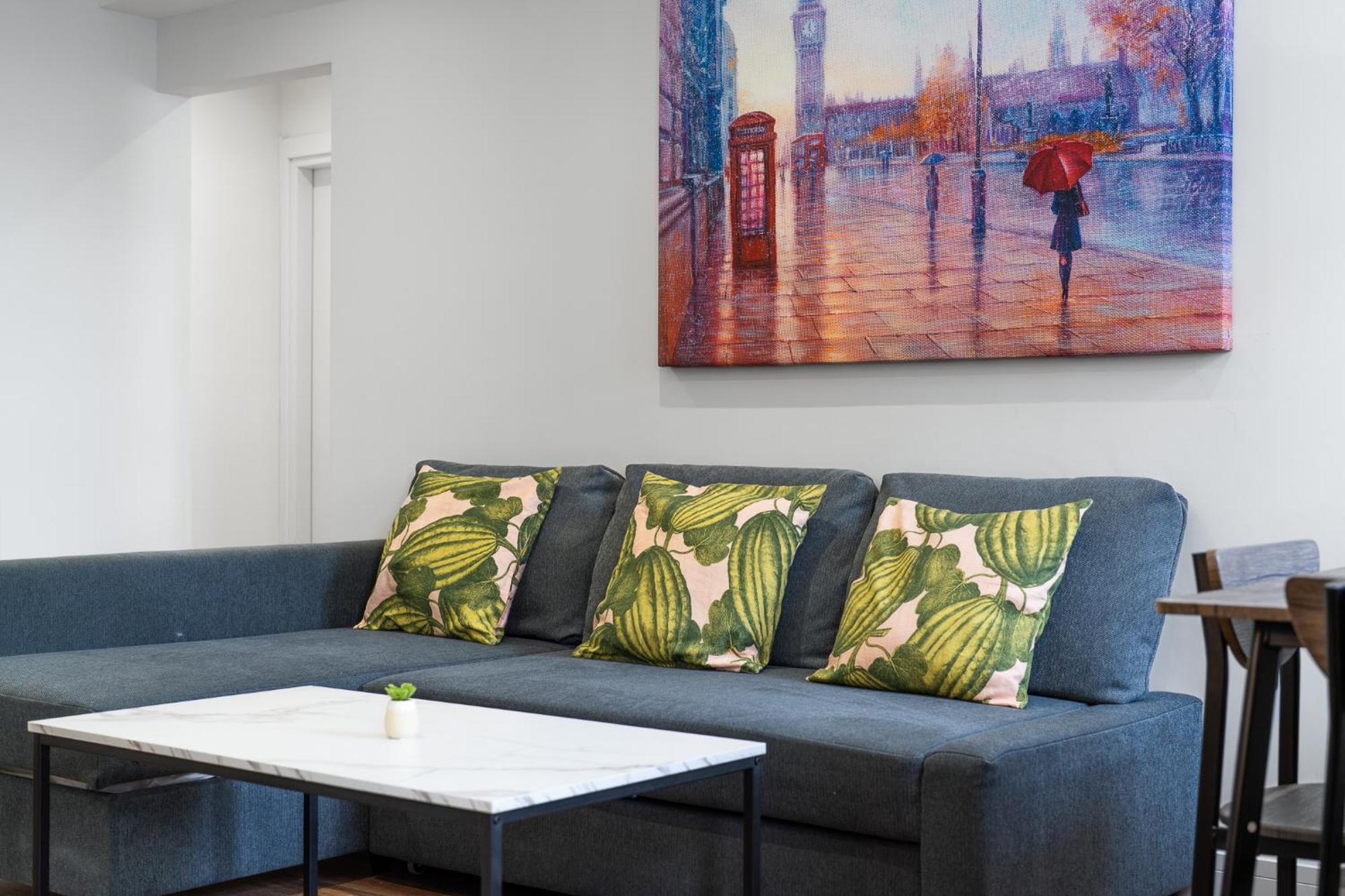 8 Apt Whole Building - Zone 2 Appartement