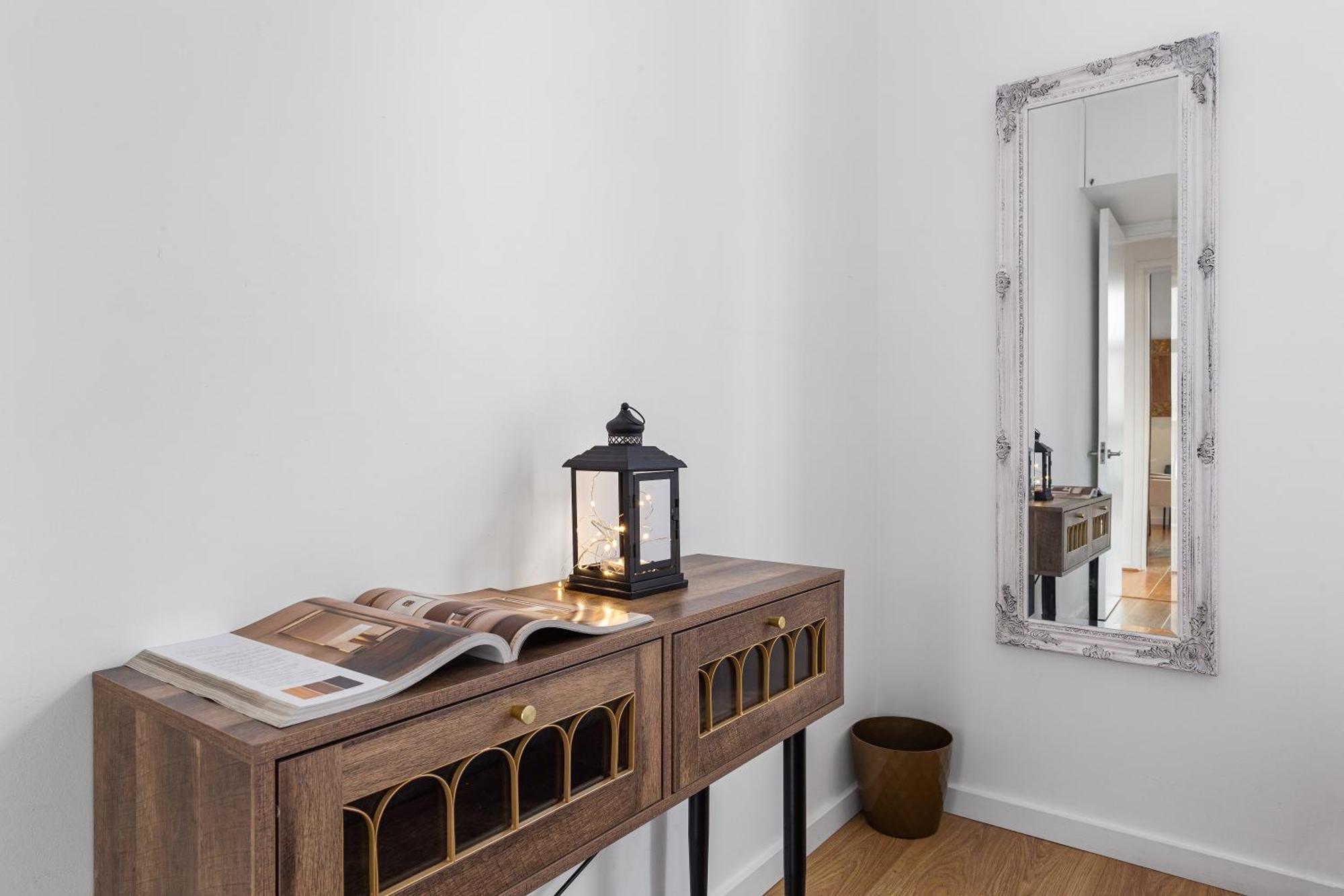 Apartment Designer Victorian Flat With Large Terrace *