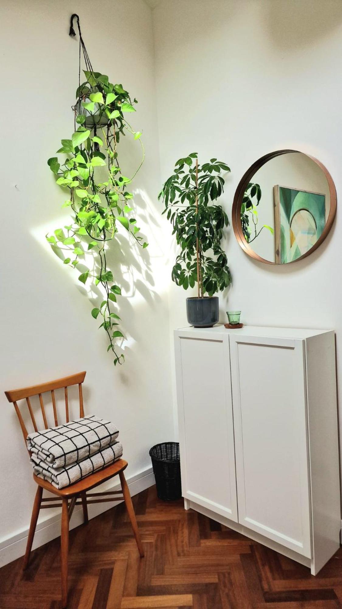 Charming Bedroom In Artist Studio * Londres