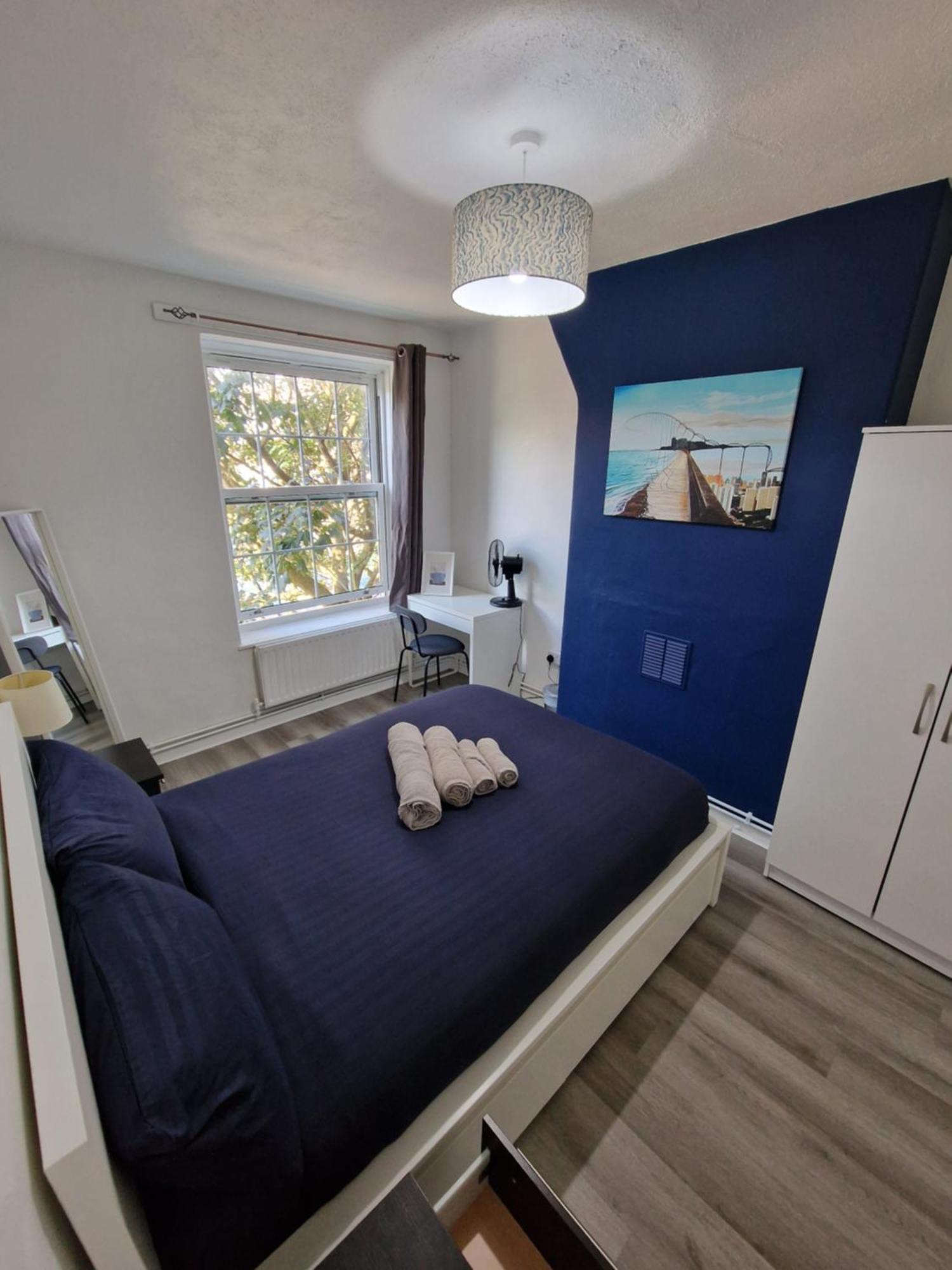 Comfortable 2 Bedrooms Flat In Oval * London