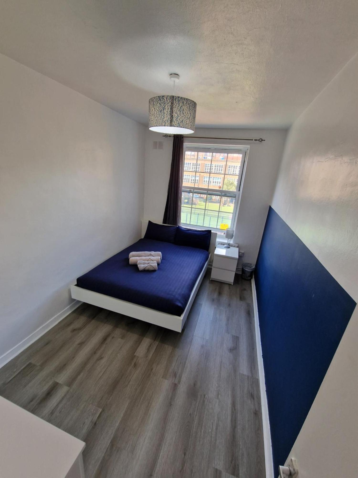 Apartment Comfortable 2 Bedrooms Flat In Oval