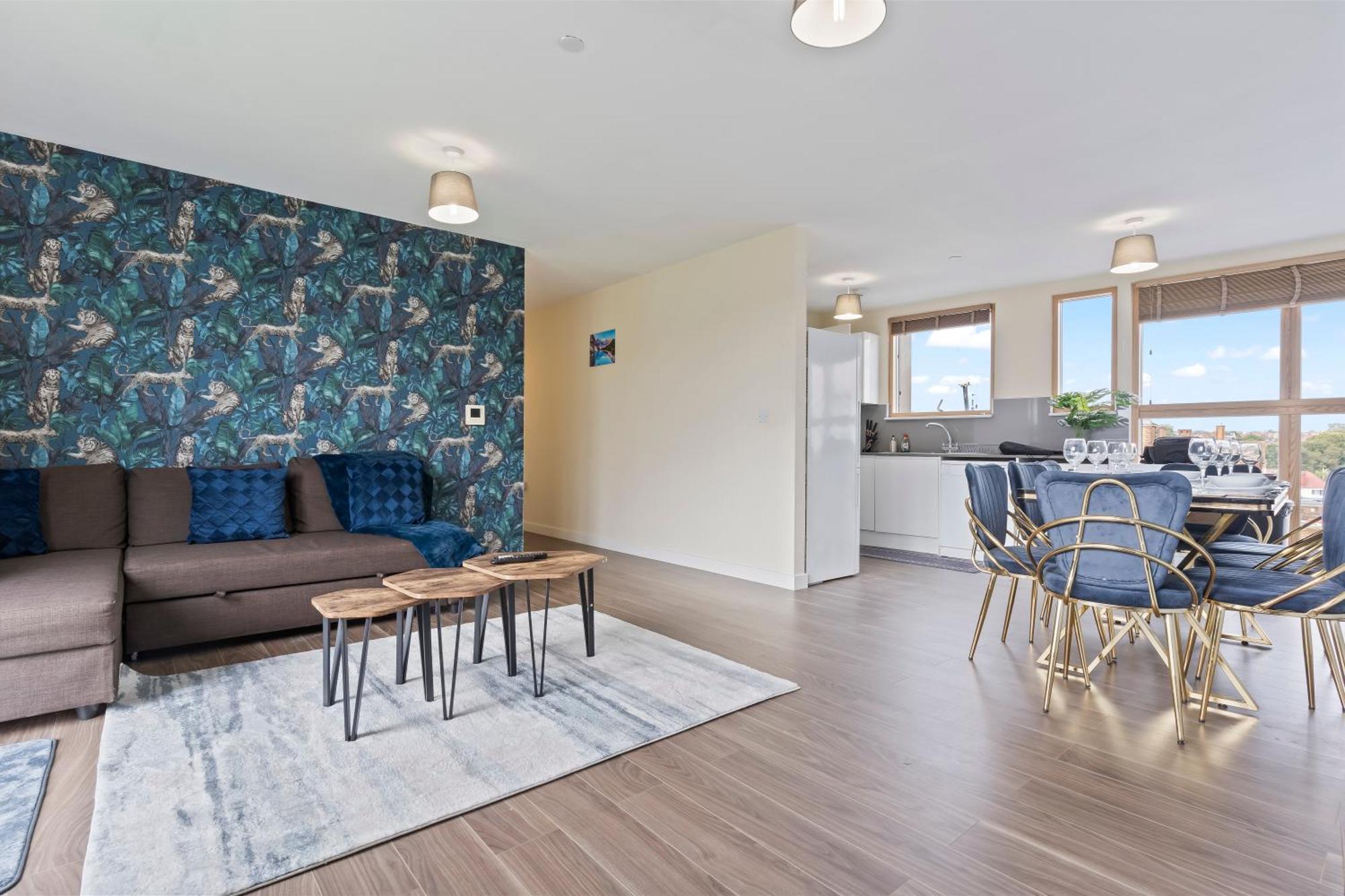 Spectacular 3Br 2Bath Rooftop Sky-Views With Parking Londres