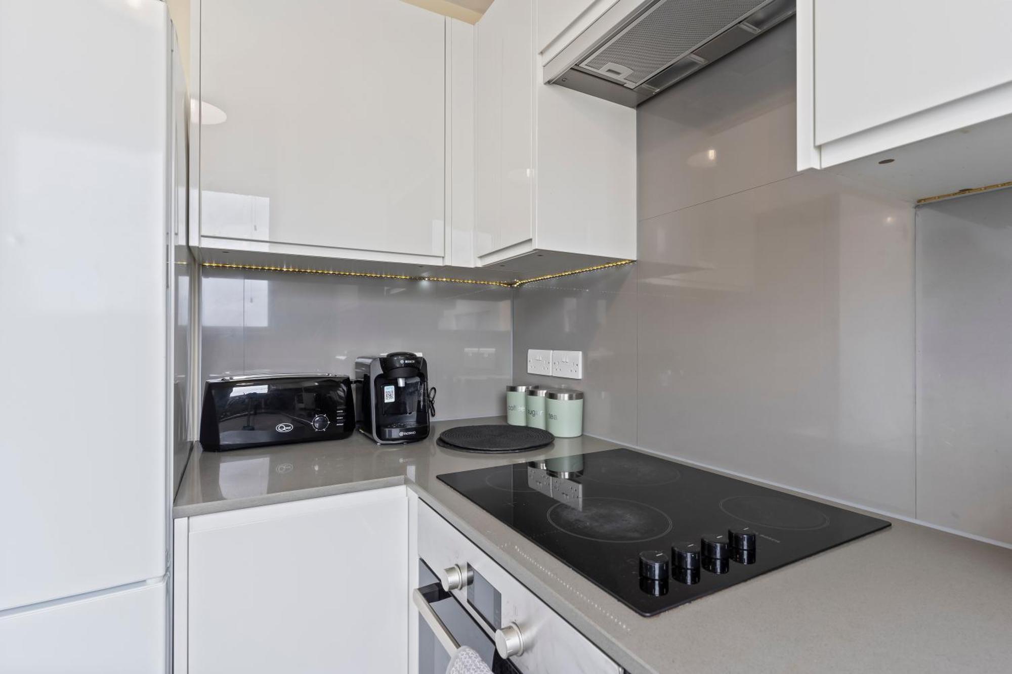 Spectacular 3Br 2Bath Rooftop Sky-Views With Parking * Londres