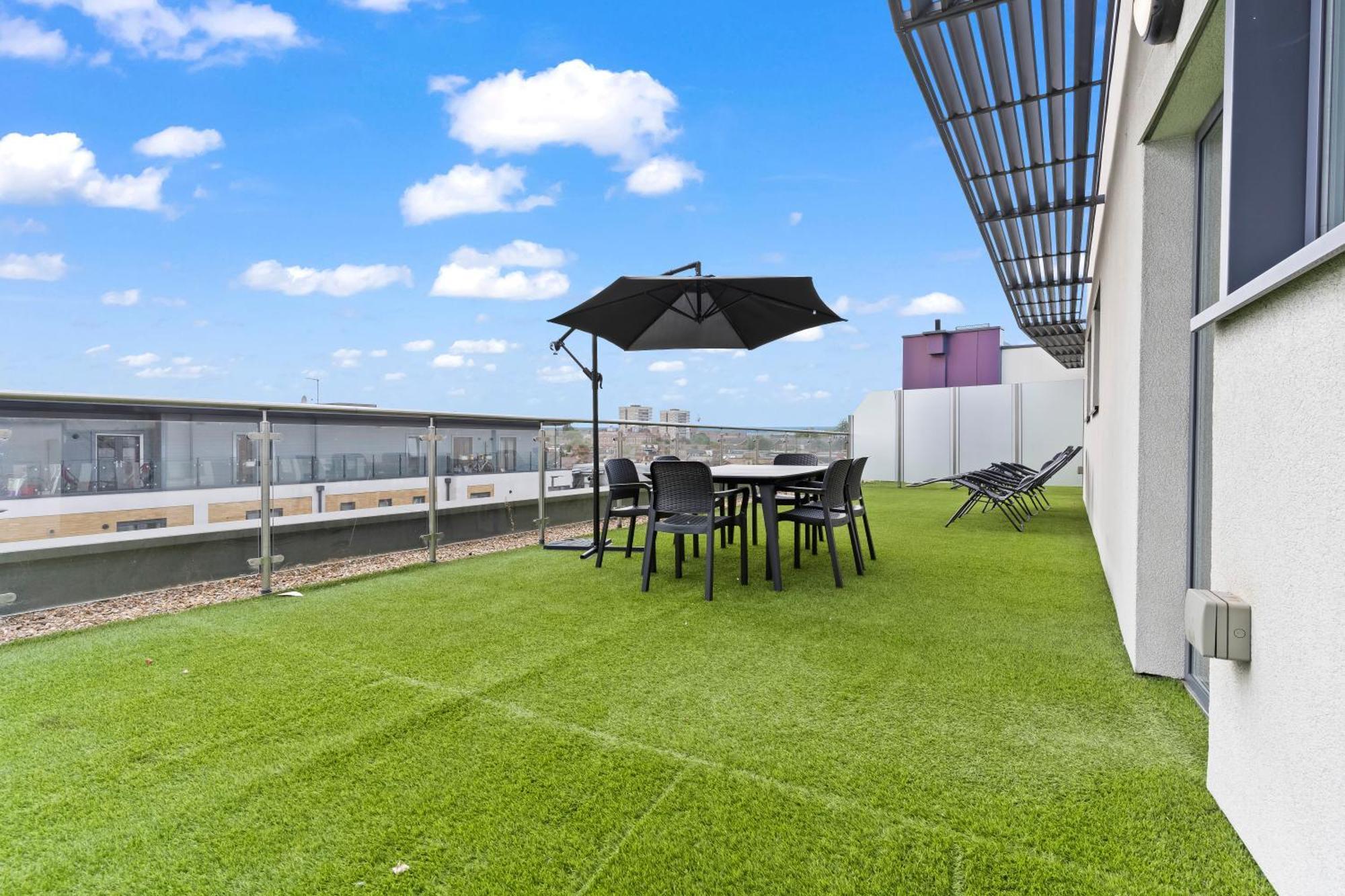 Spectacular 3Br 2Bath Rooftop Sky-Views With Parking Apartamento *