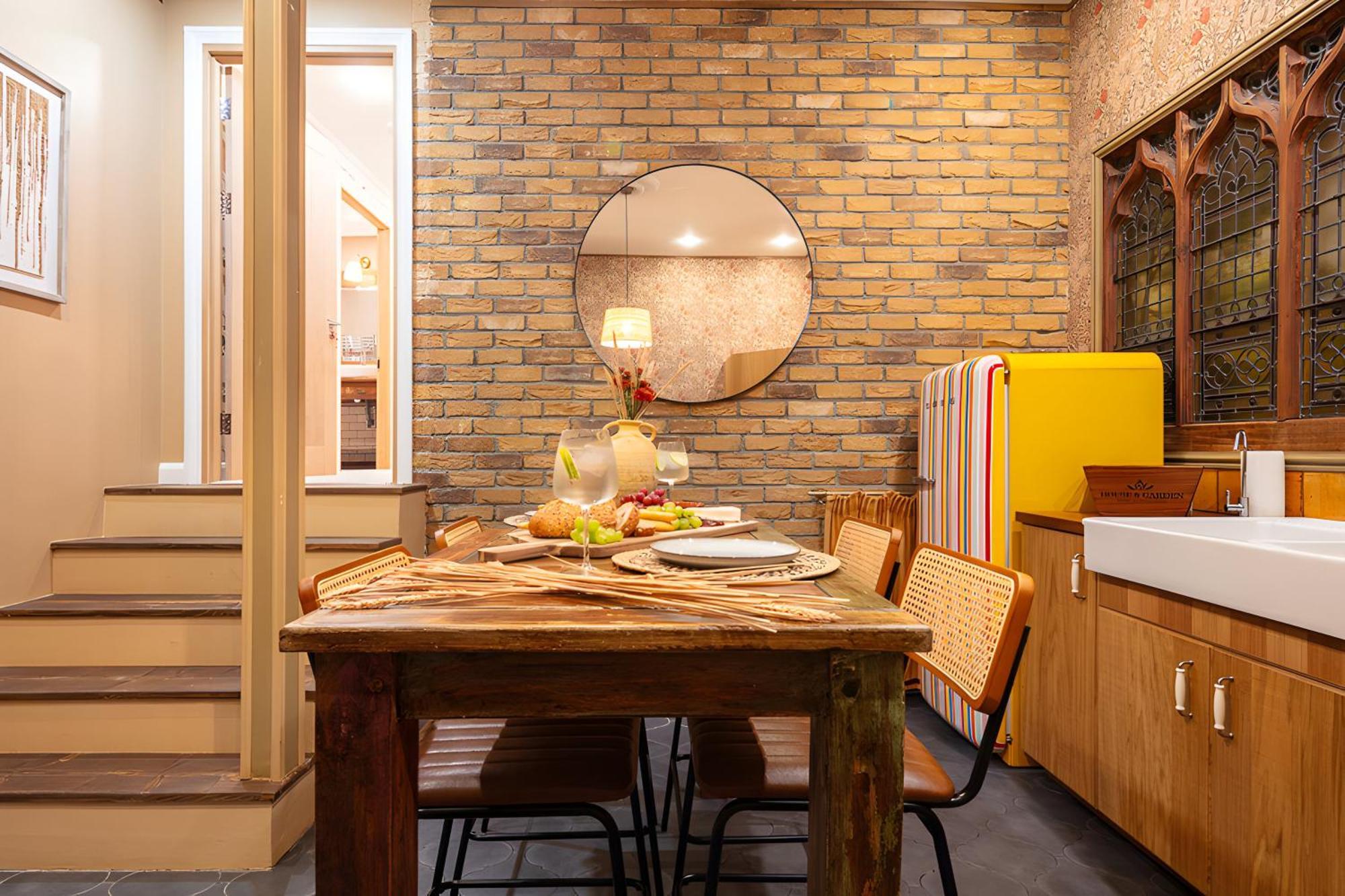 Impressive 5beds House In South Kensington *