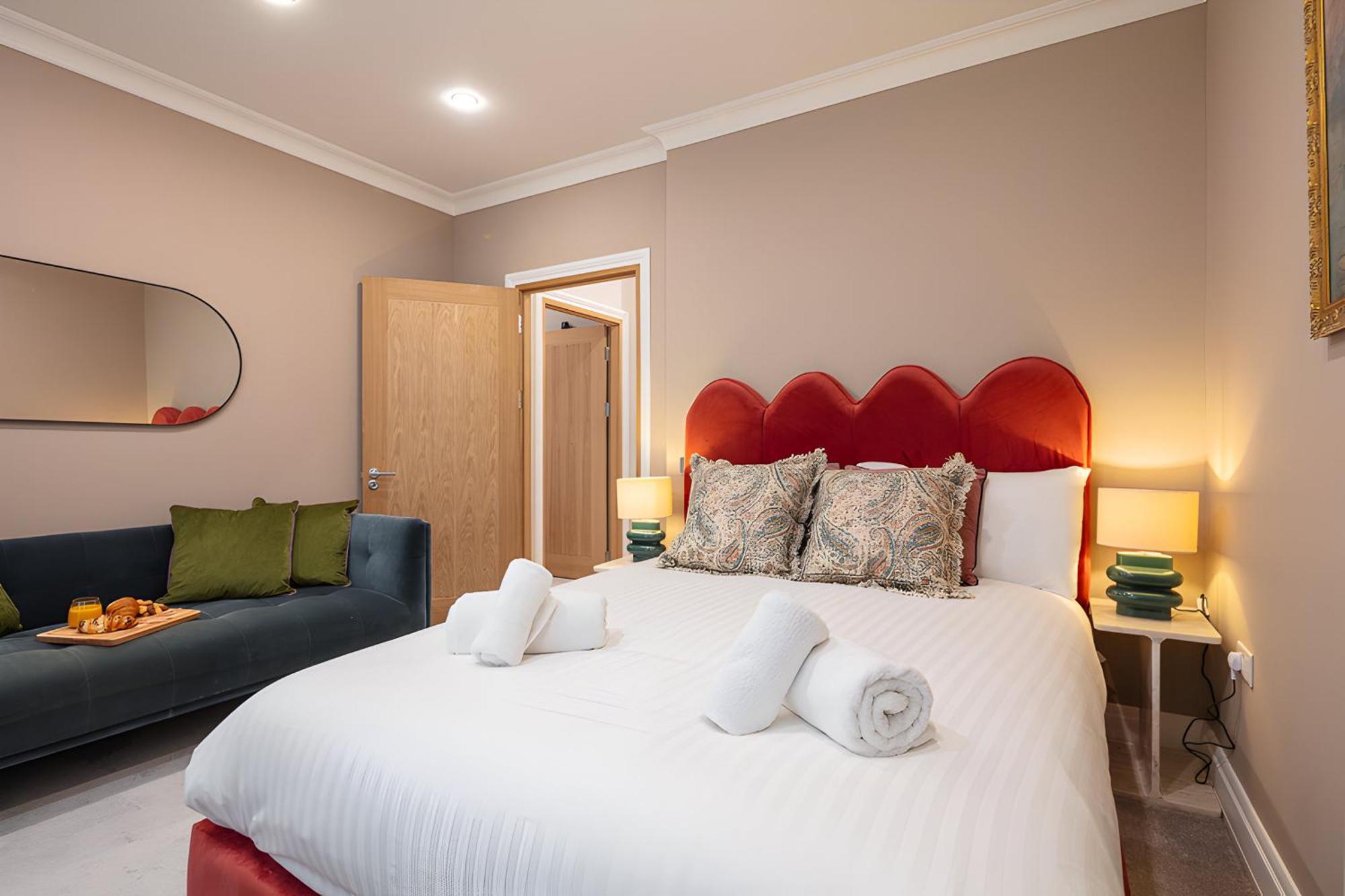 Impressive 5beds House In South Kensington *