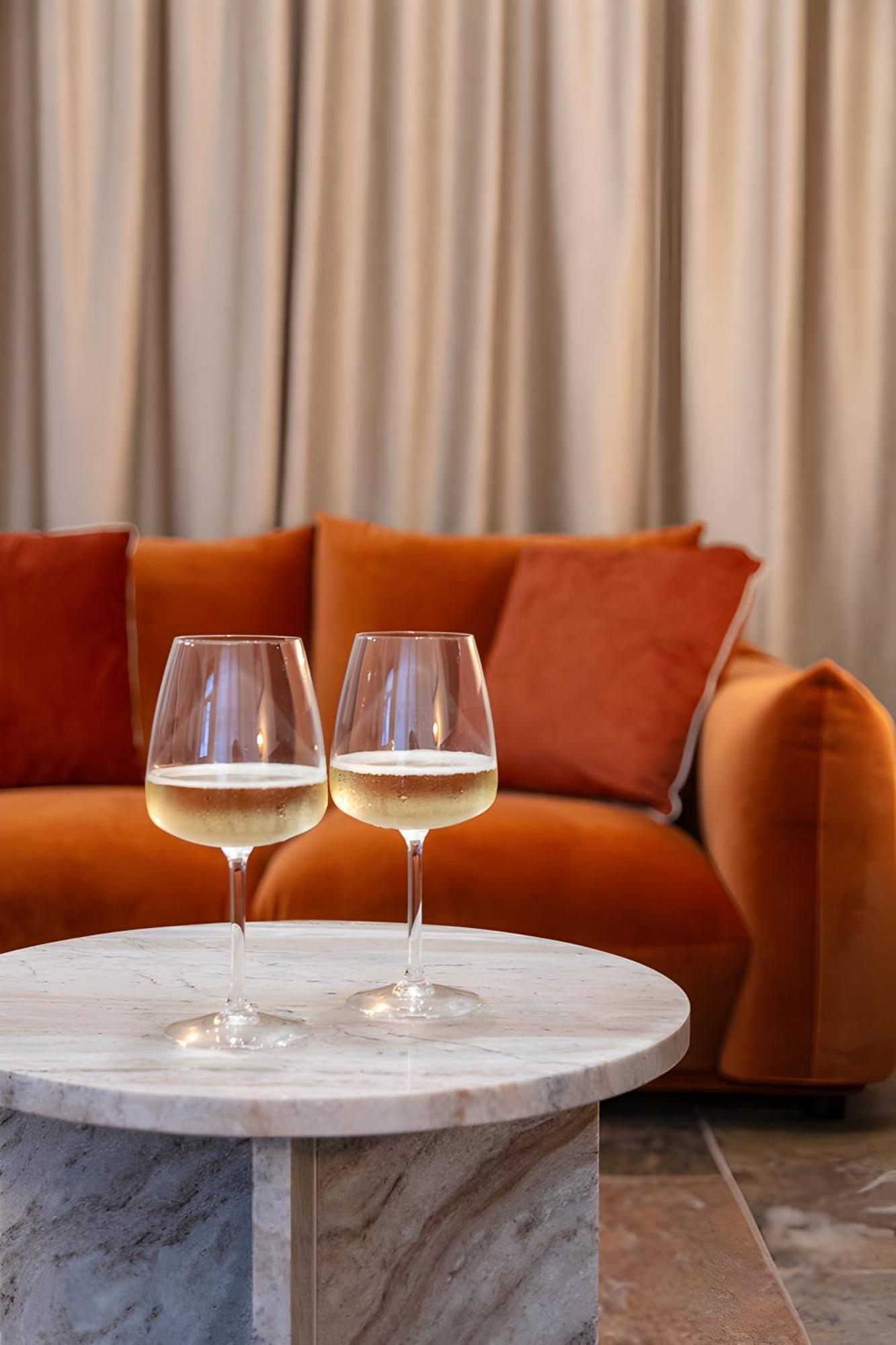 Impressive 5beds House In South Kensington London