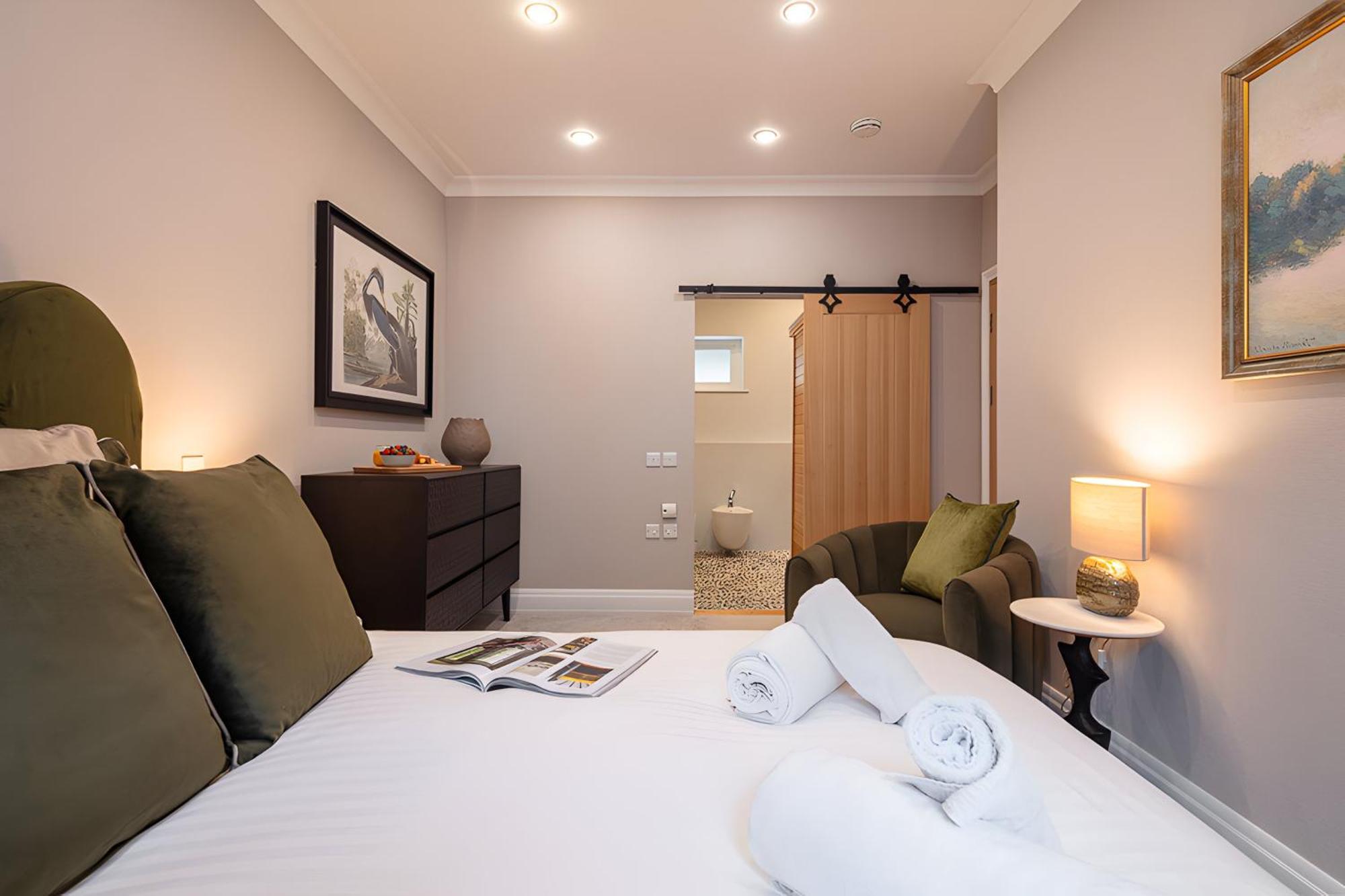 Impressive 5beds House In South Kensington London