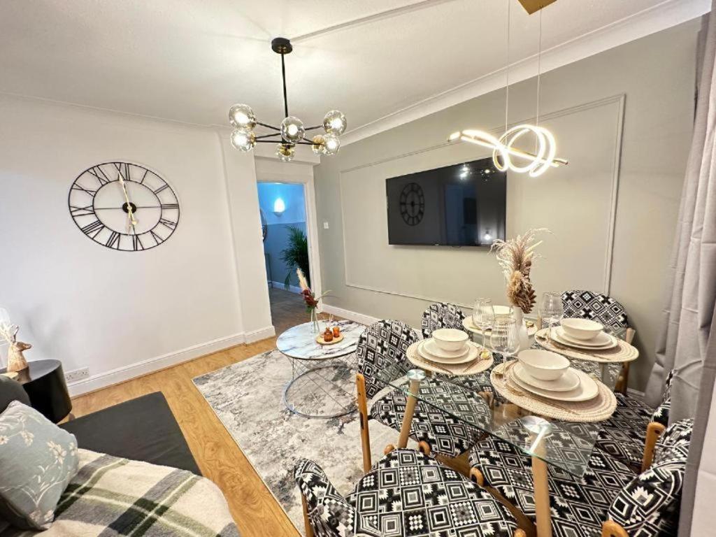 Apartamento Three Bedroom Near Marble Arch Londres