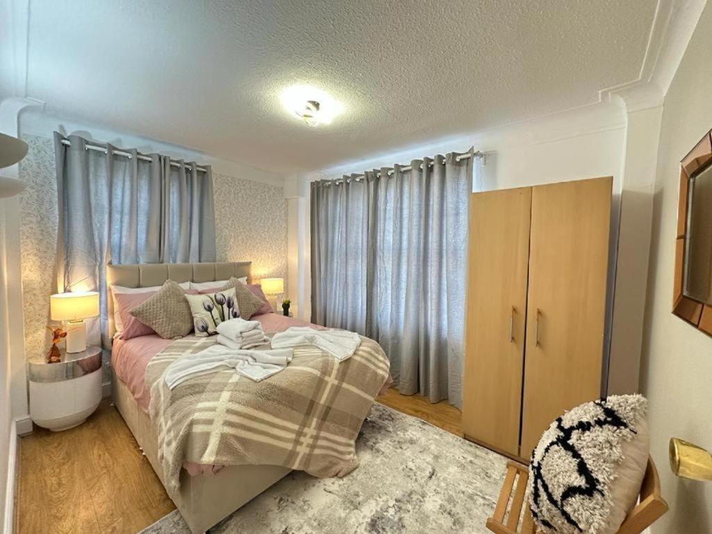 Three Bedroom Near Marble Arch * Londres