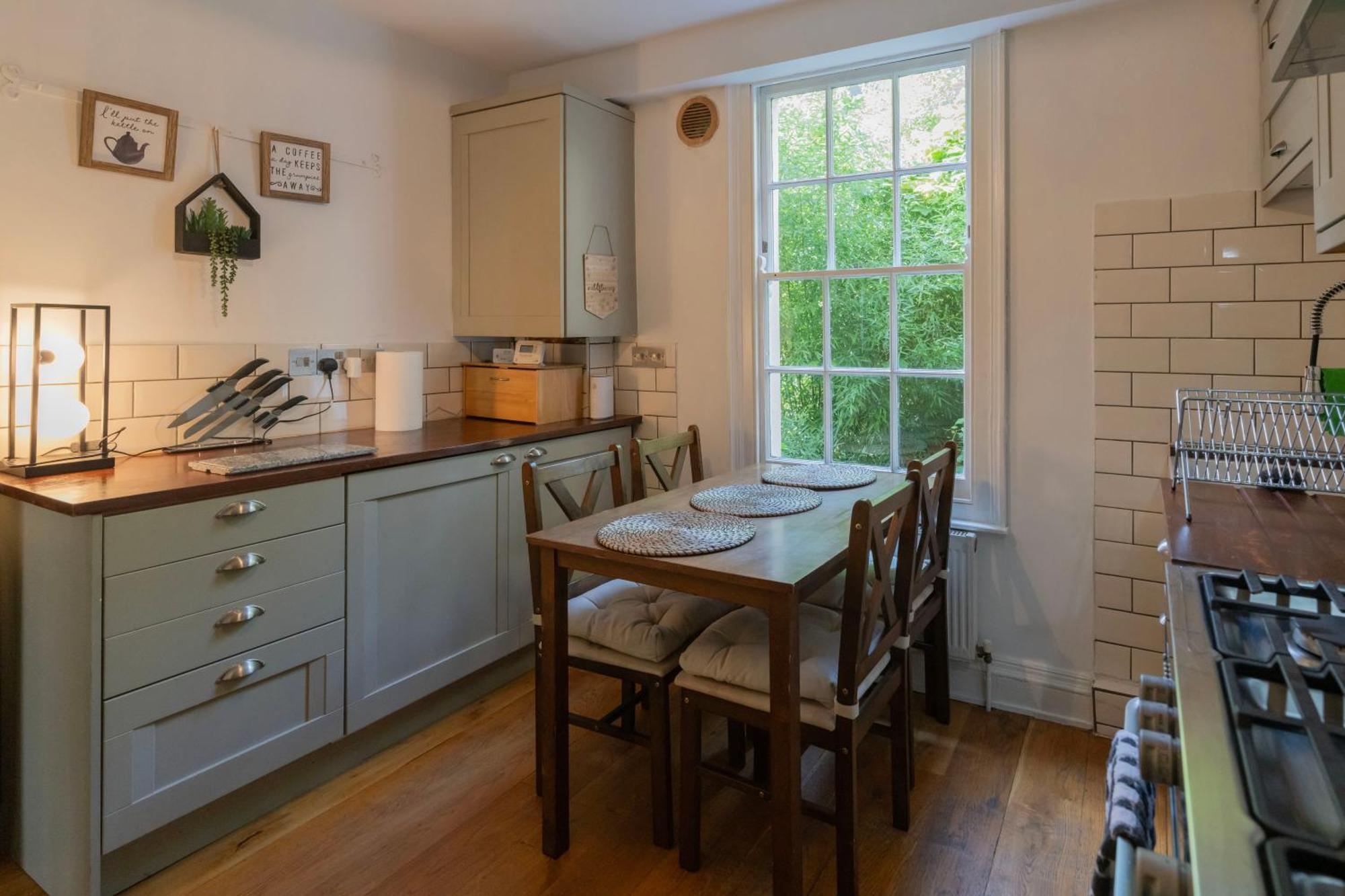 Apartamento Gorgeous 2bed House In New Road