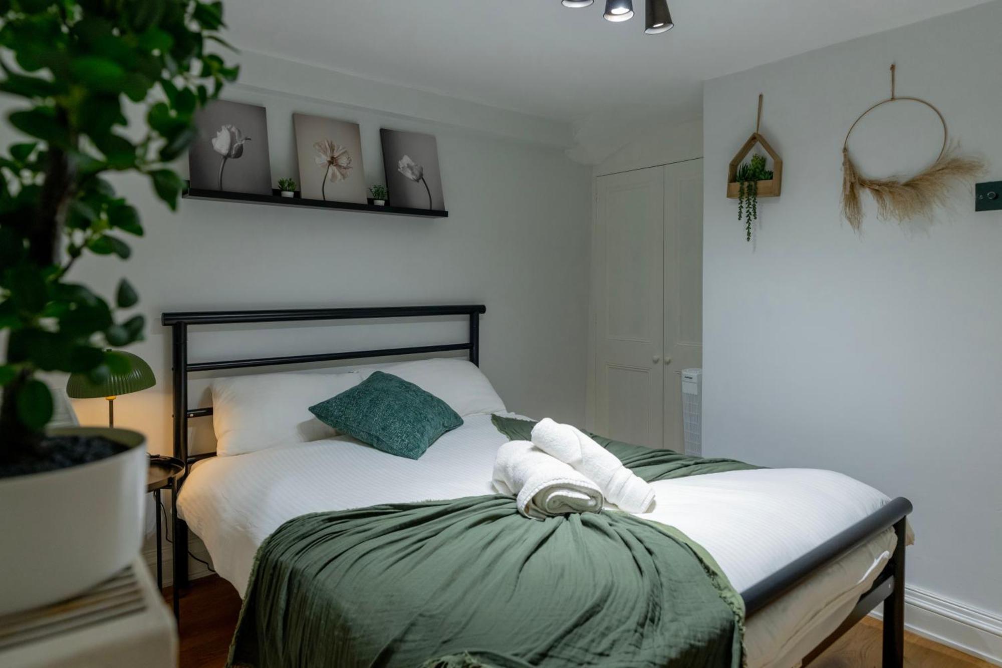 Gorgeous 2bed House In New Road Londres