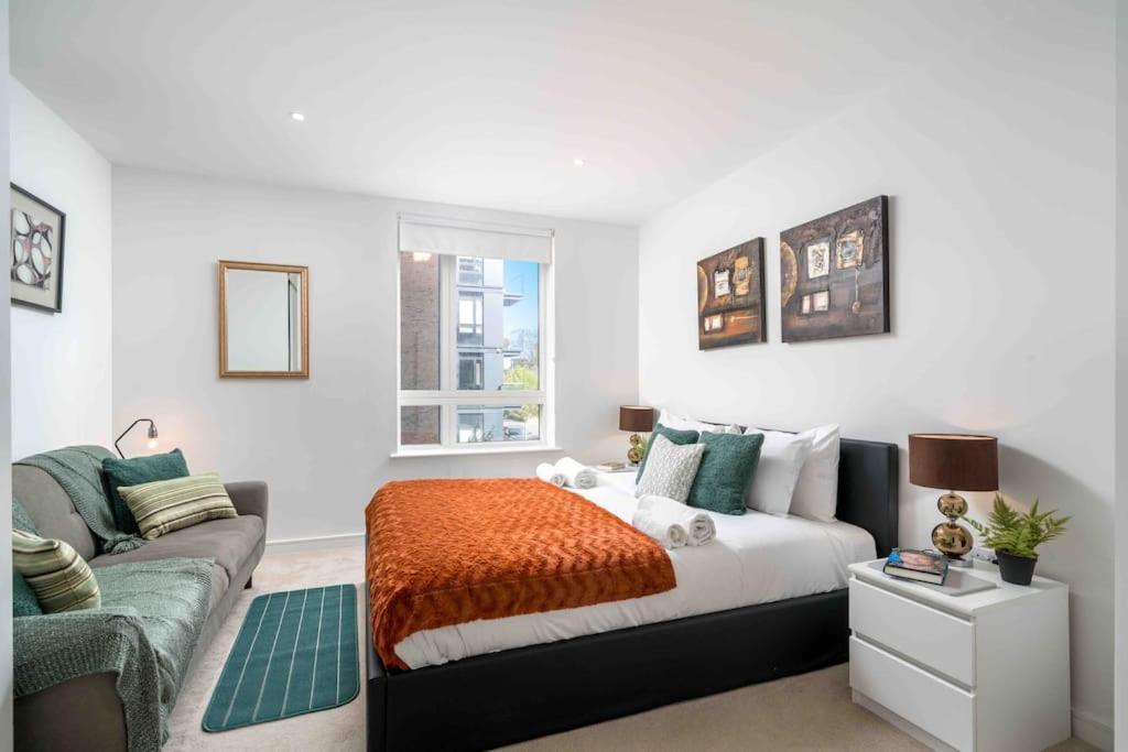 Luxury Kew Bridge Balcony Free Parking Appartement