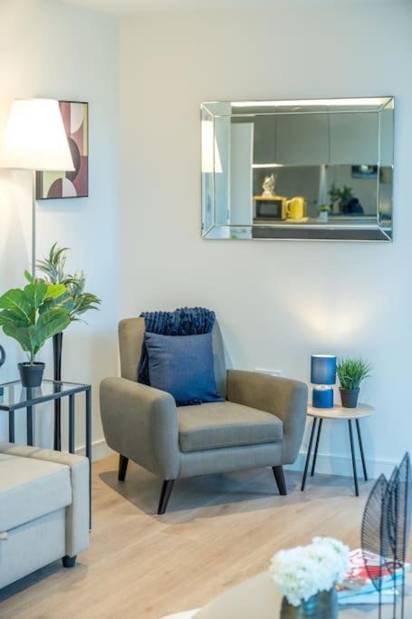 Luxury Kew Bridge Balcony Free Parking Appartement Londen
