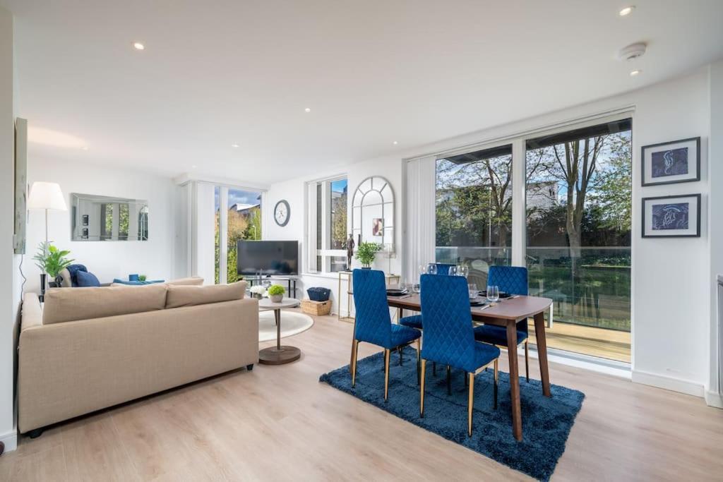 Luxury Kew Bridge Balcony Free Parking Londen
