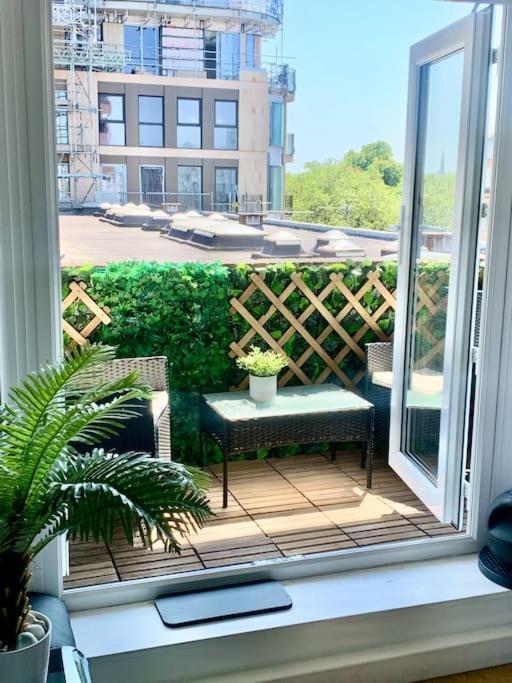 Apartment Lovely Spacious Next Hyde Park London