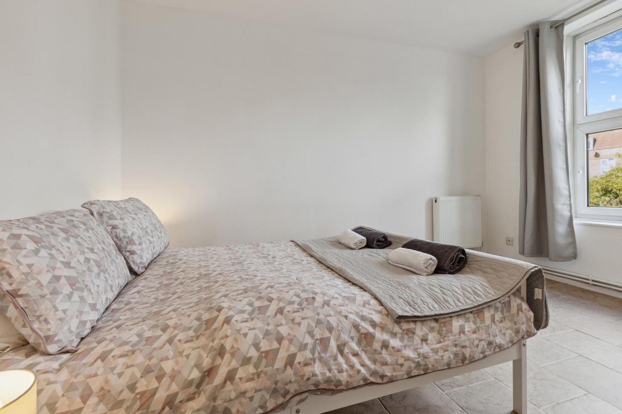 Spacious 3 Bedroom Near Attractions * Londres