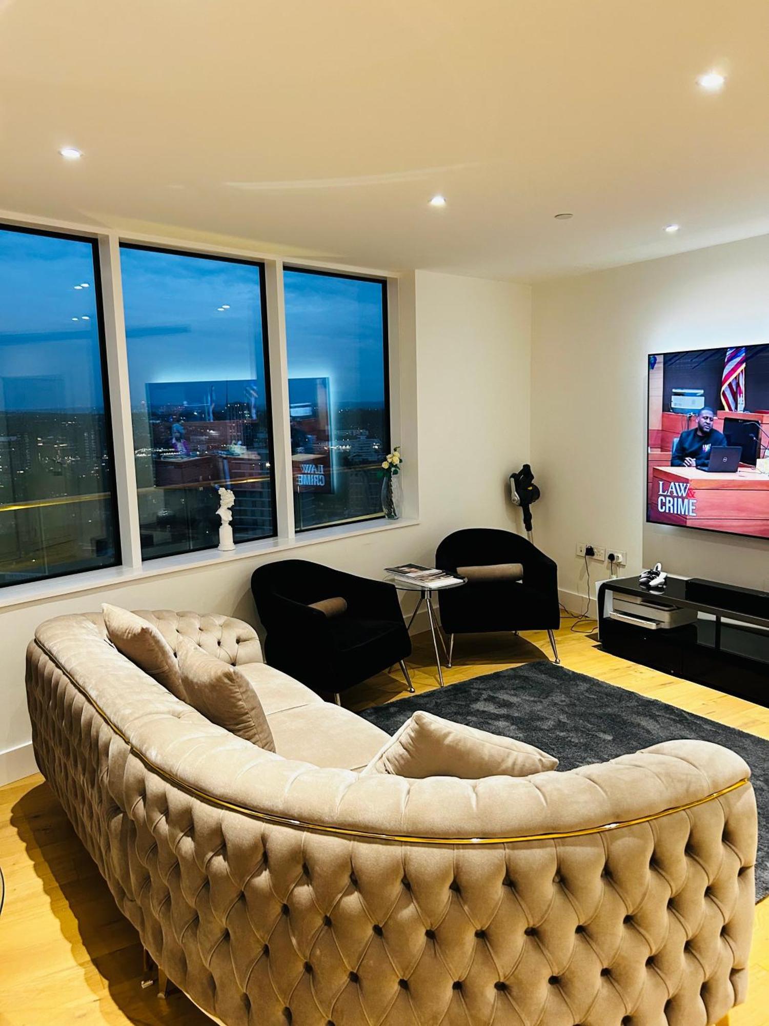 Luxury Sea View Two Bed Penthouse In Battersea Londres