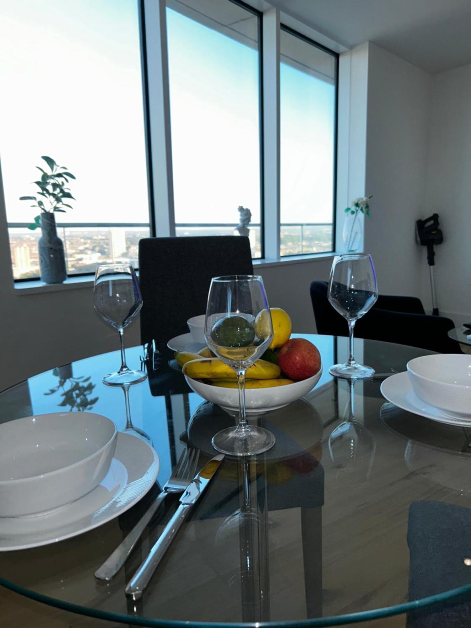 Luxury Sea View Two Bed Penthouse In Battersea Londres