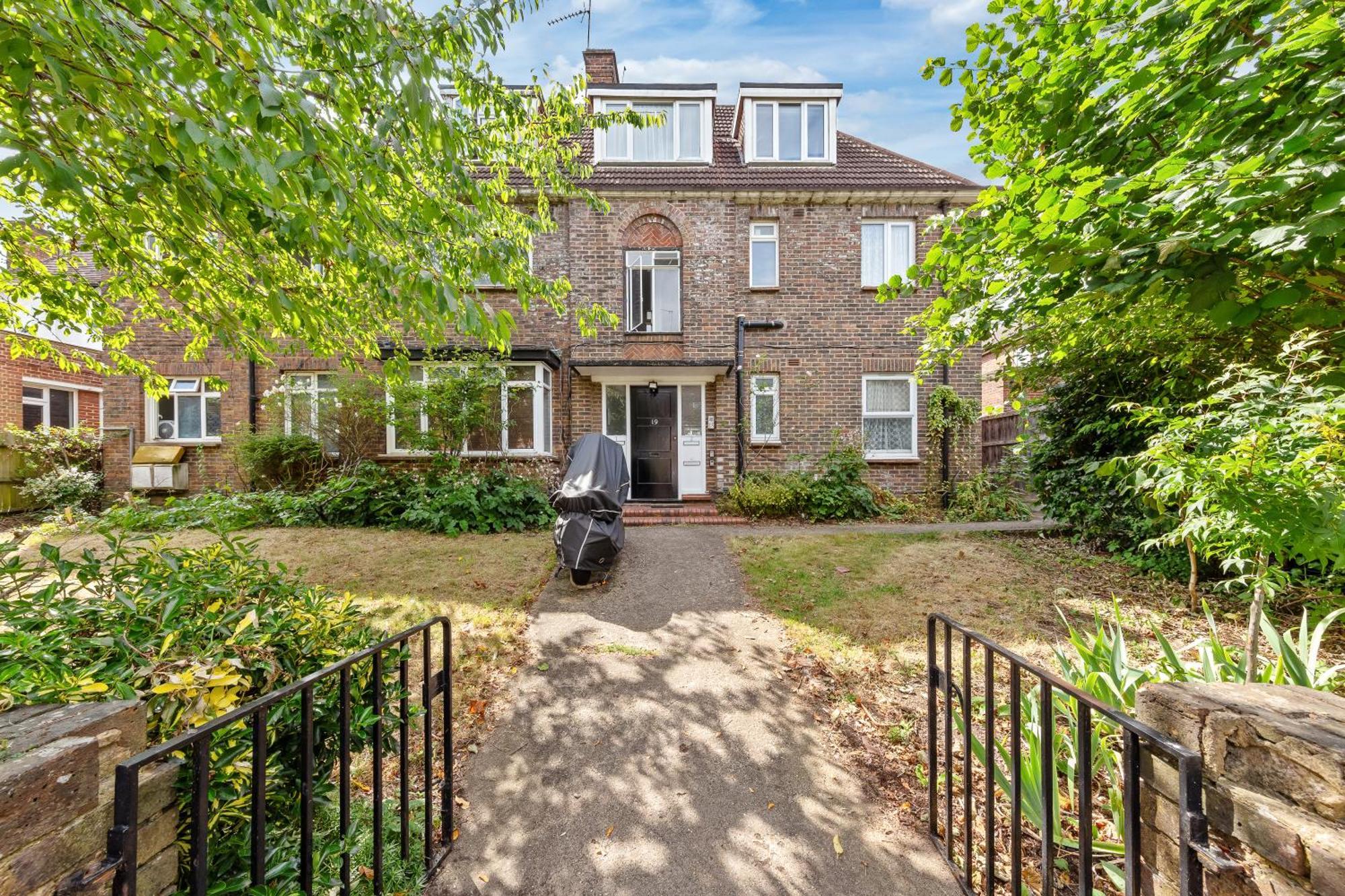 Apartment Duplex 3 Bed - Near Station - Golders -