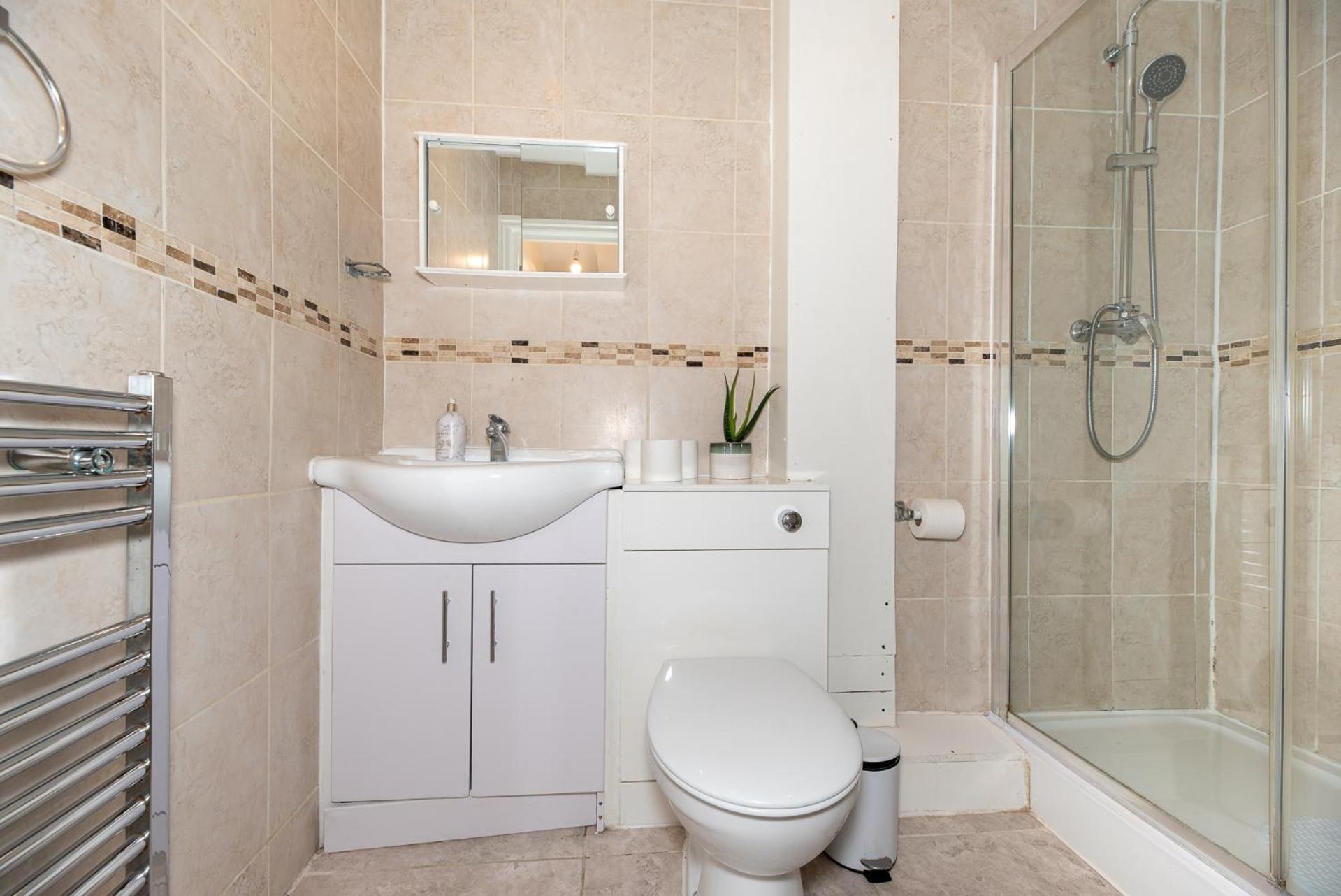 Lovely 3 Bedroom Flat , Aldgate, Tower Hill, Whitechapel