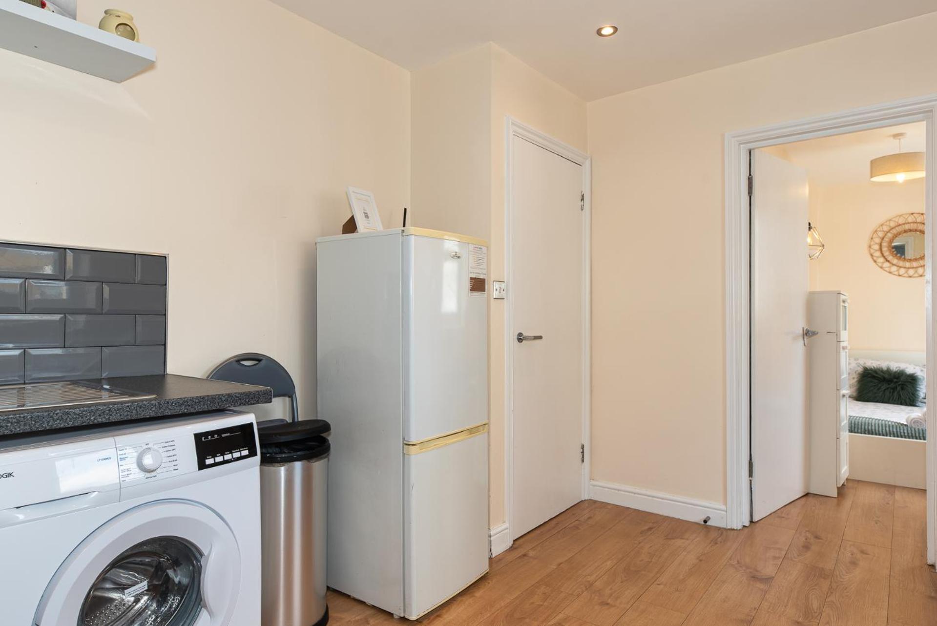 Lovely 3 Bedroom Flat , Aldgate, Tower Hill, Whitechapel