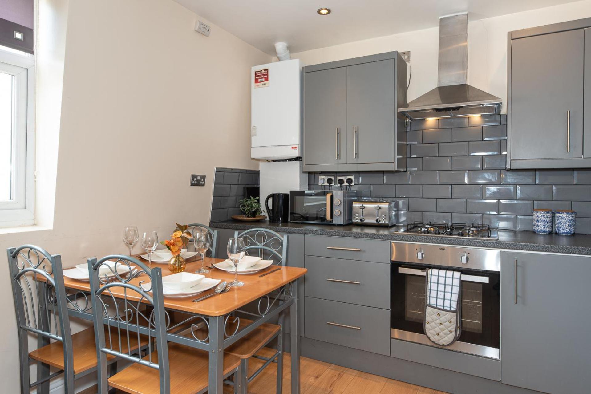 Lovely 3 Bedroom Flat , Aldgate, Tower Hill, Whitechapel