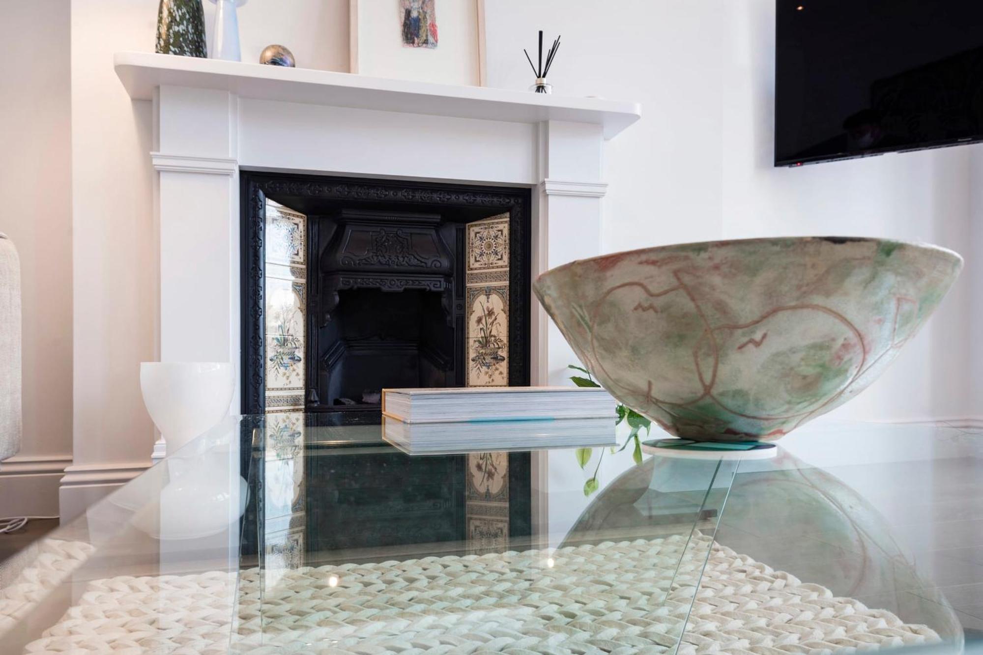 Modern And Bright Highgate Gem Apartment