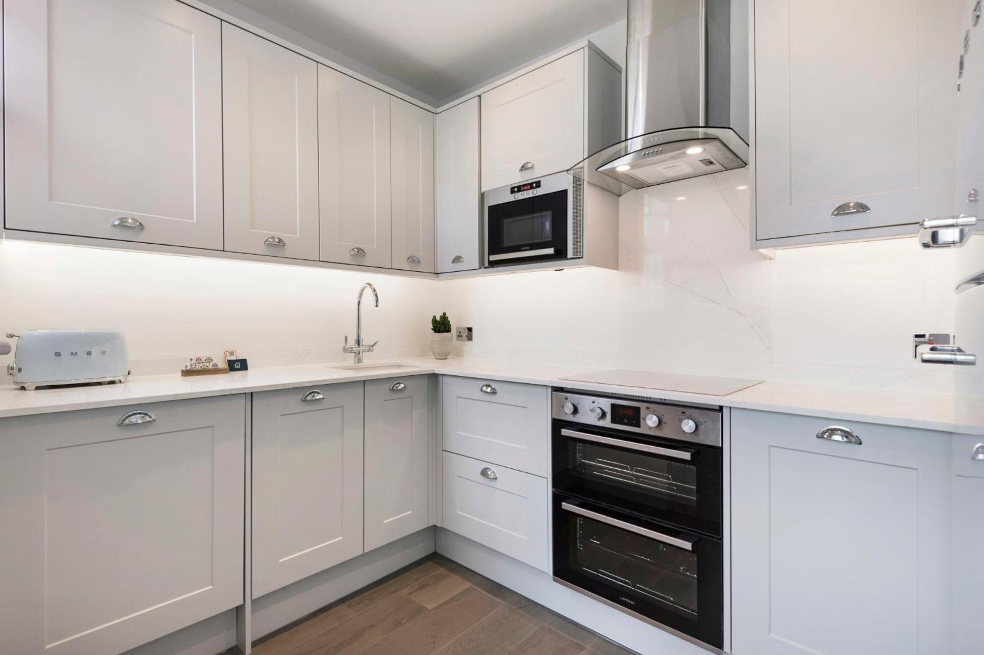 Modern And Bright Highgate Gem Apartment *