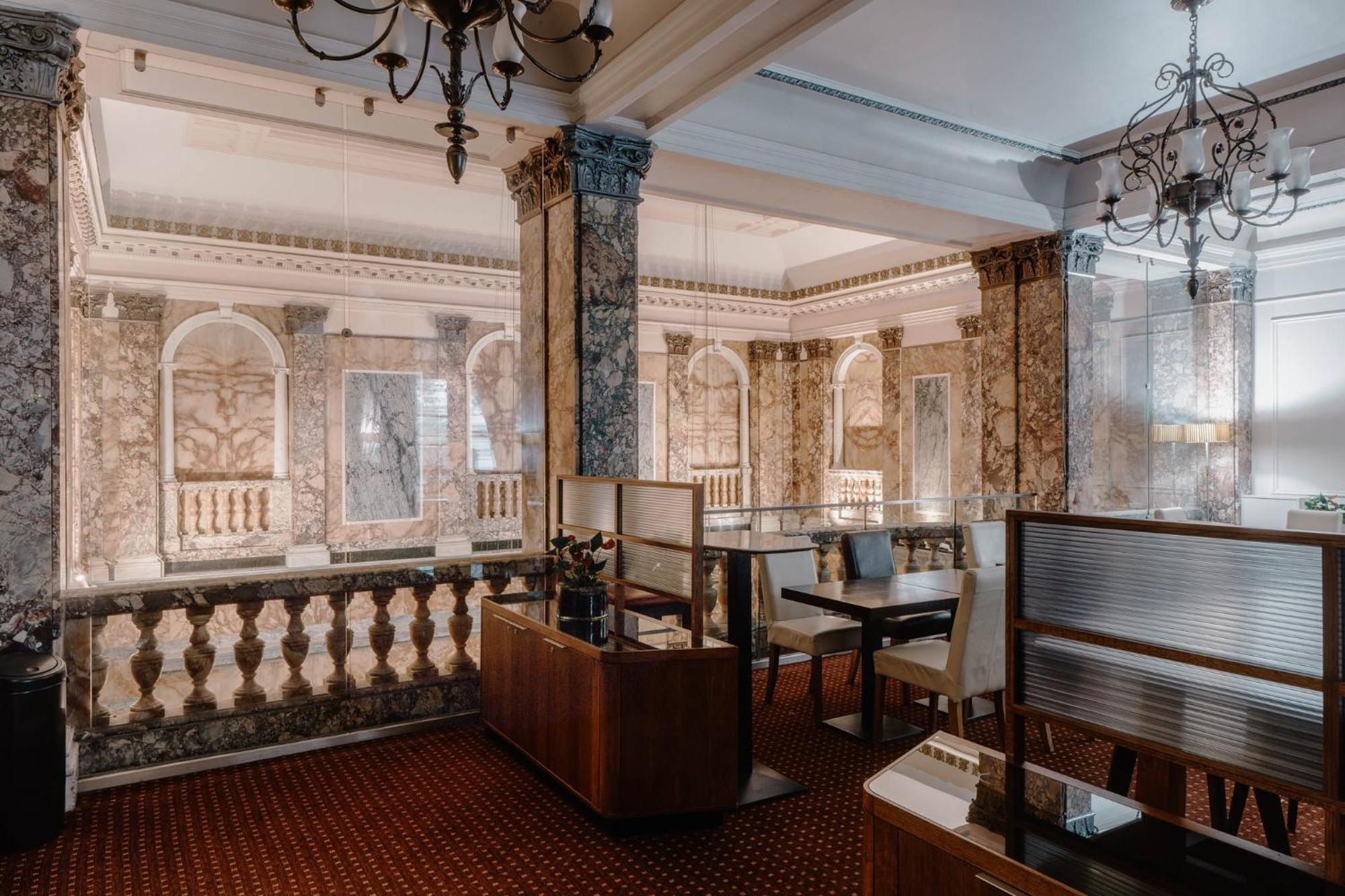 Hotel Club Quarters Trafalgar Square,