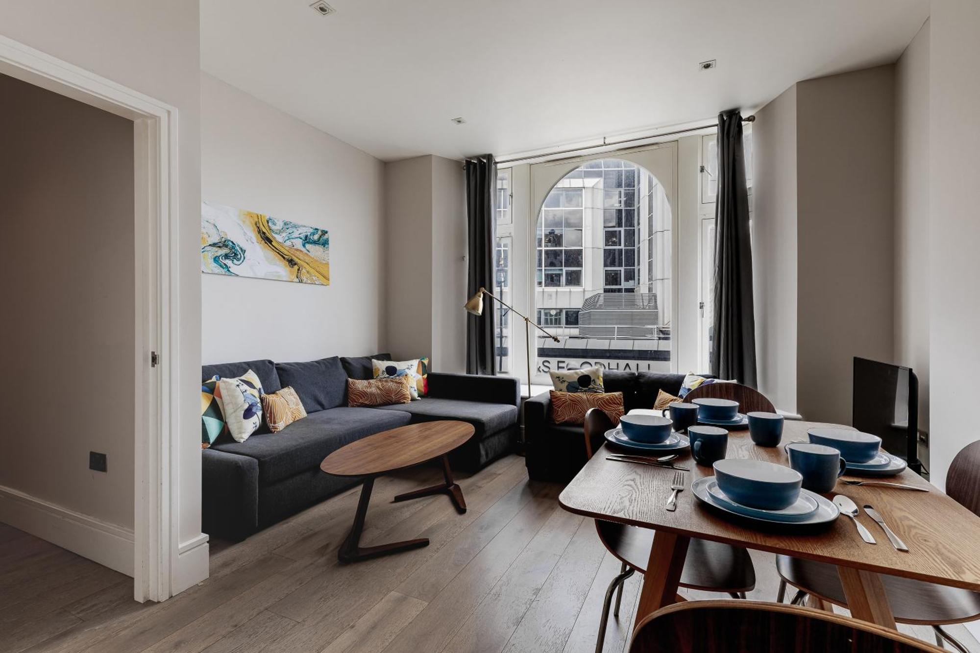 Superb Opposite Edgware Road Station Apartamento Londres