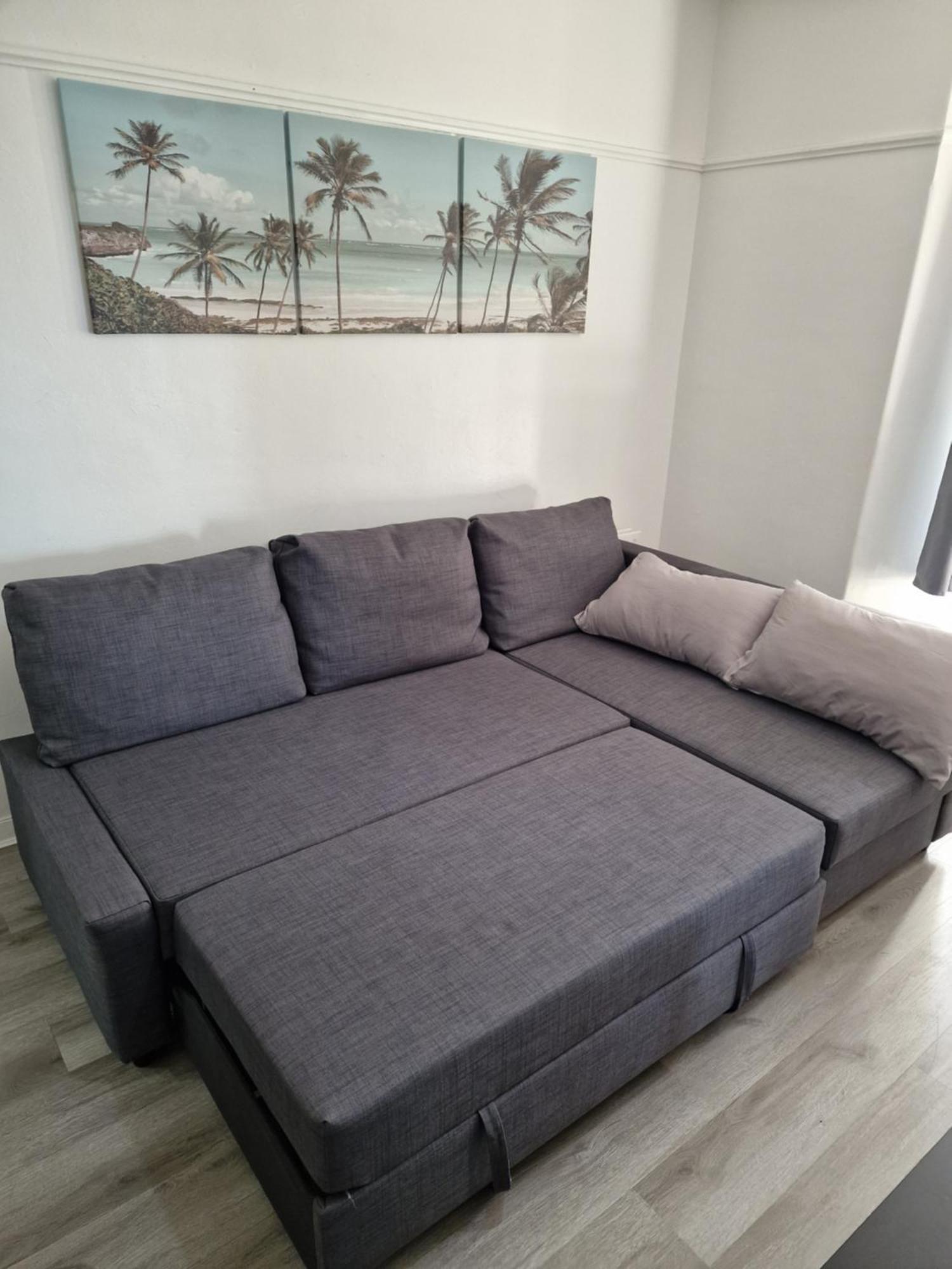 Apartment Comfortable 2 Bedrooms Flat In Oval *