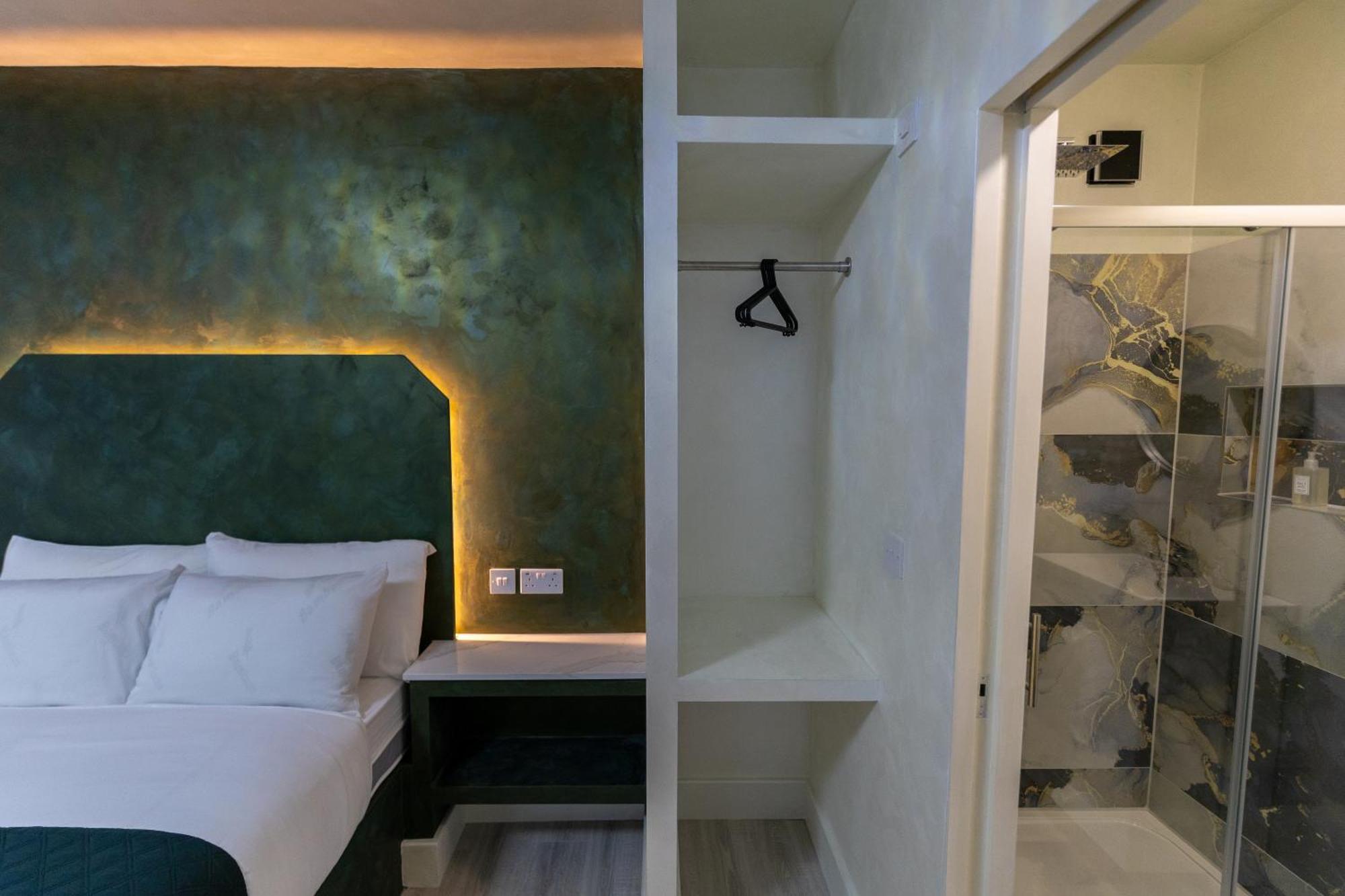 Paragraph Tottenham Guest house London
