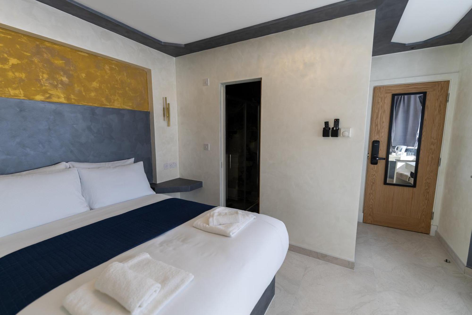 Guest house Paragraph Tottenham London
