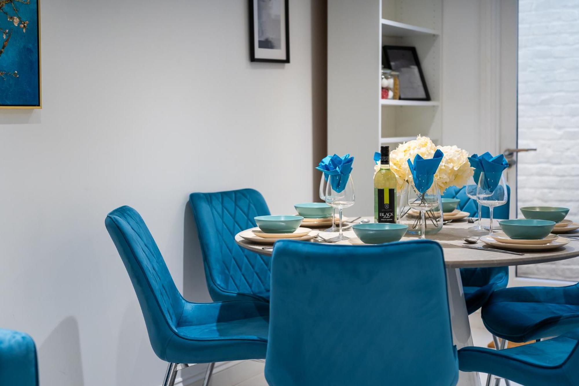 Casa de férias 4br 2ba House By Livestay Short Lets & Serviced Near Oxford Circus With 2 Private Patios *