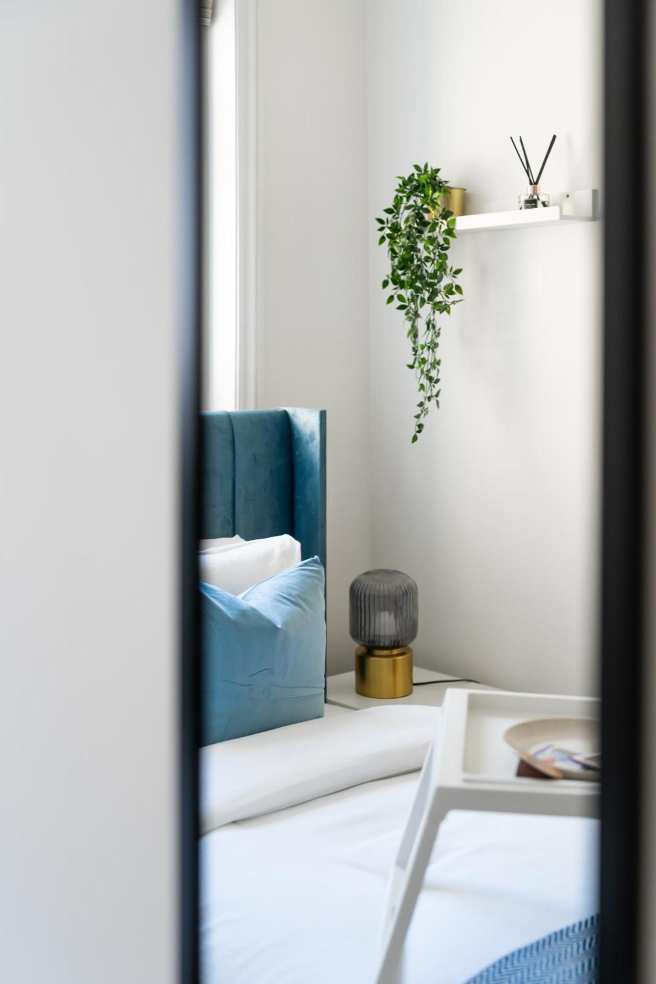 4br 2ba House By Livestay Short Lets & Serviced Near Oxford Circus With 2 Private Patios Londres