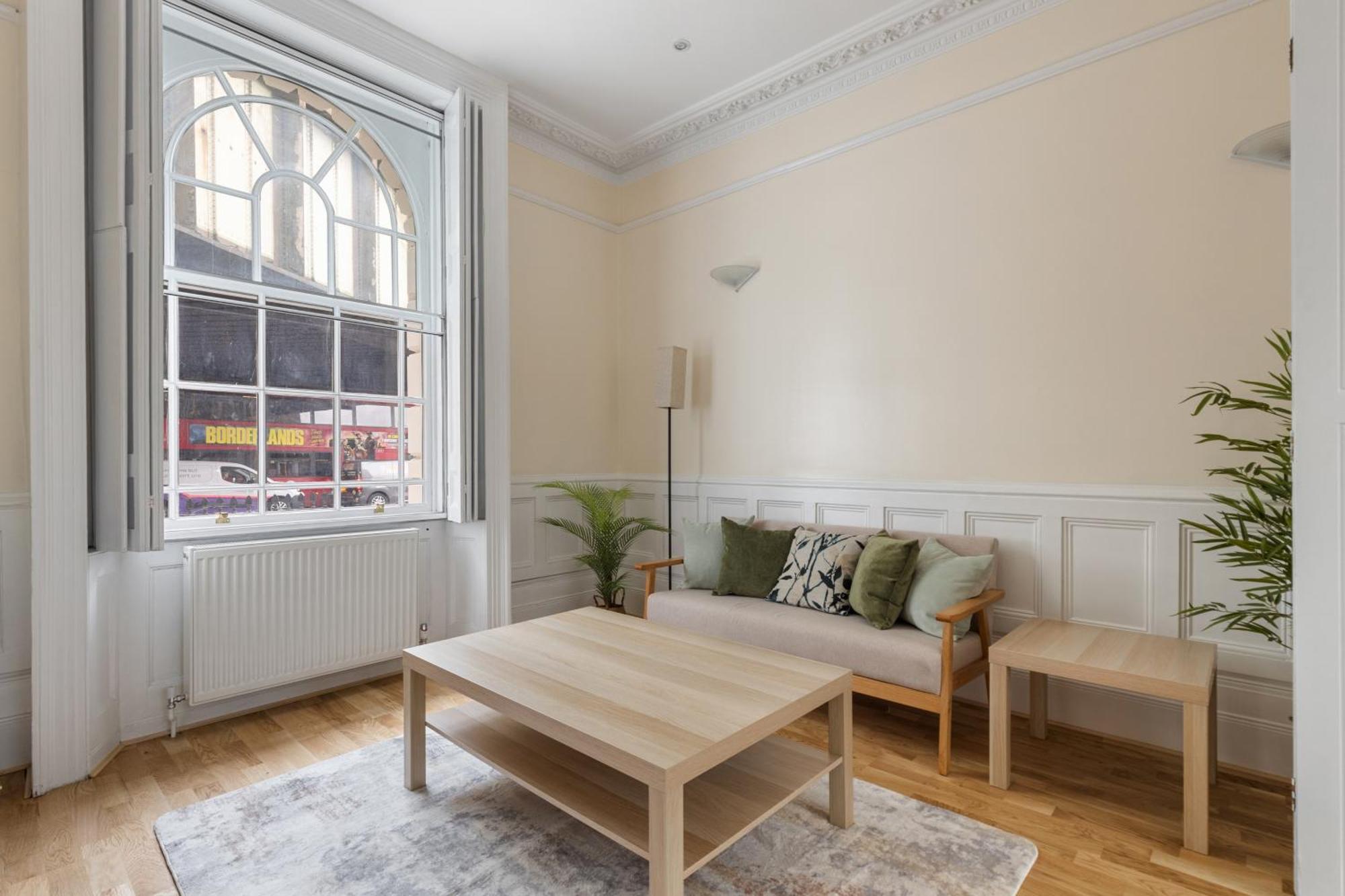 Parea Living - Spacious 4 Story House, Families, Big Groups * Londres