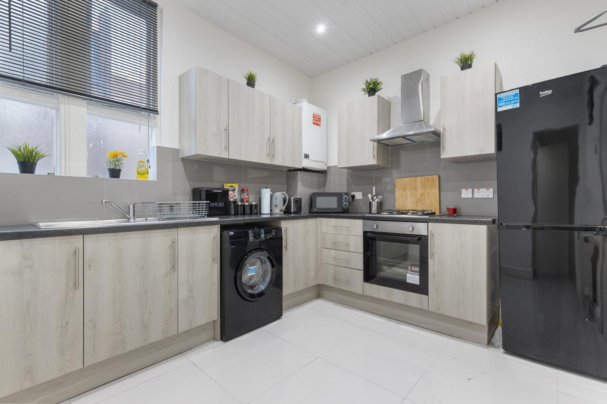Cozy Retreat With 4 Bedrooms For Up To 10 Guests Apartamento *