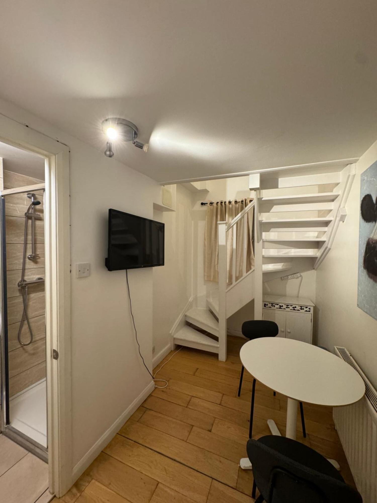 Cozy Rooms Near Central London * Londres