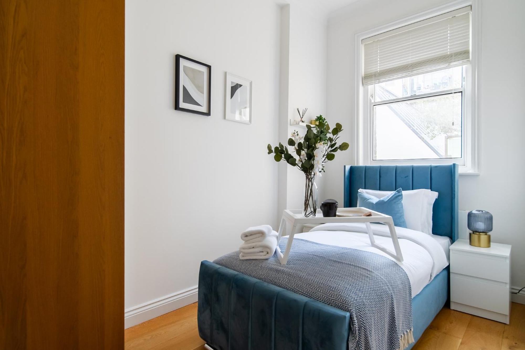 Casa de férias 4br 2ba House By Livestay Short Lets & Serviced Near Oxford Circus With 2 Private Patios *