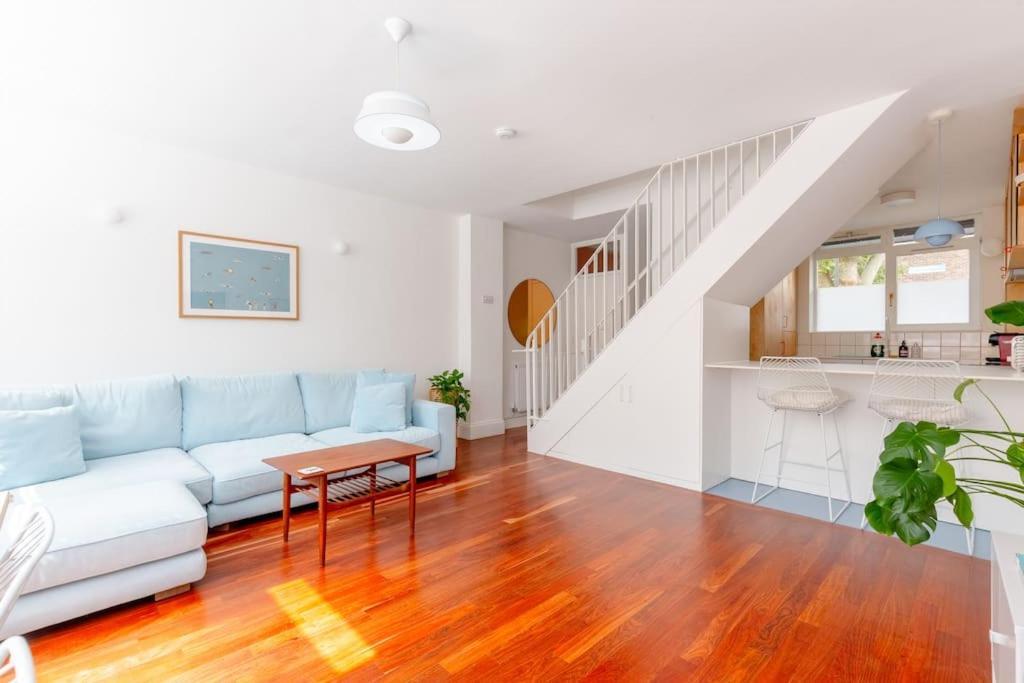 Unique 3bd Flat In Hoxton With Private Garden Apartamento Londres