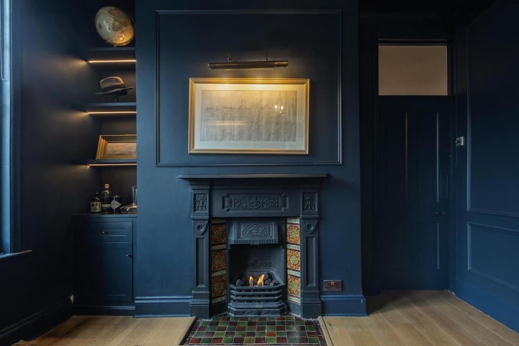 Upscale 2 Bedroom Clapham Common