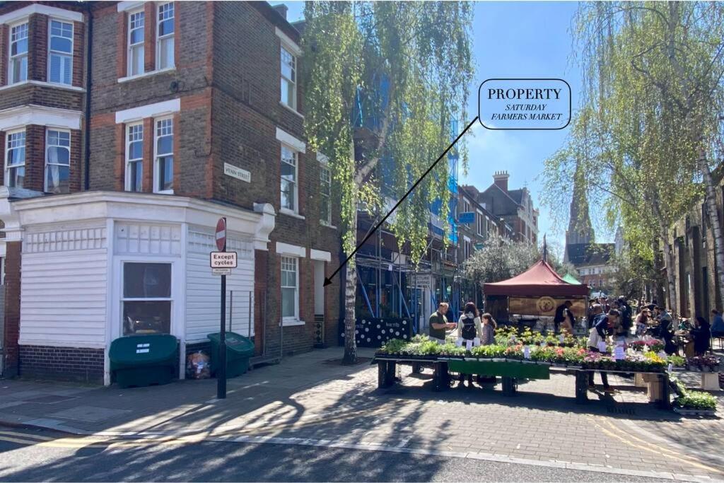 Upscale 2 Bedroom Clapham Common