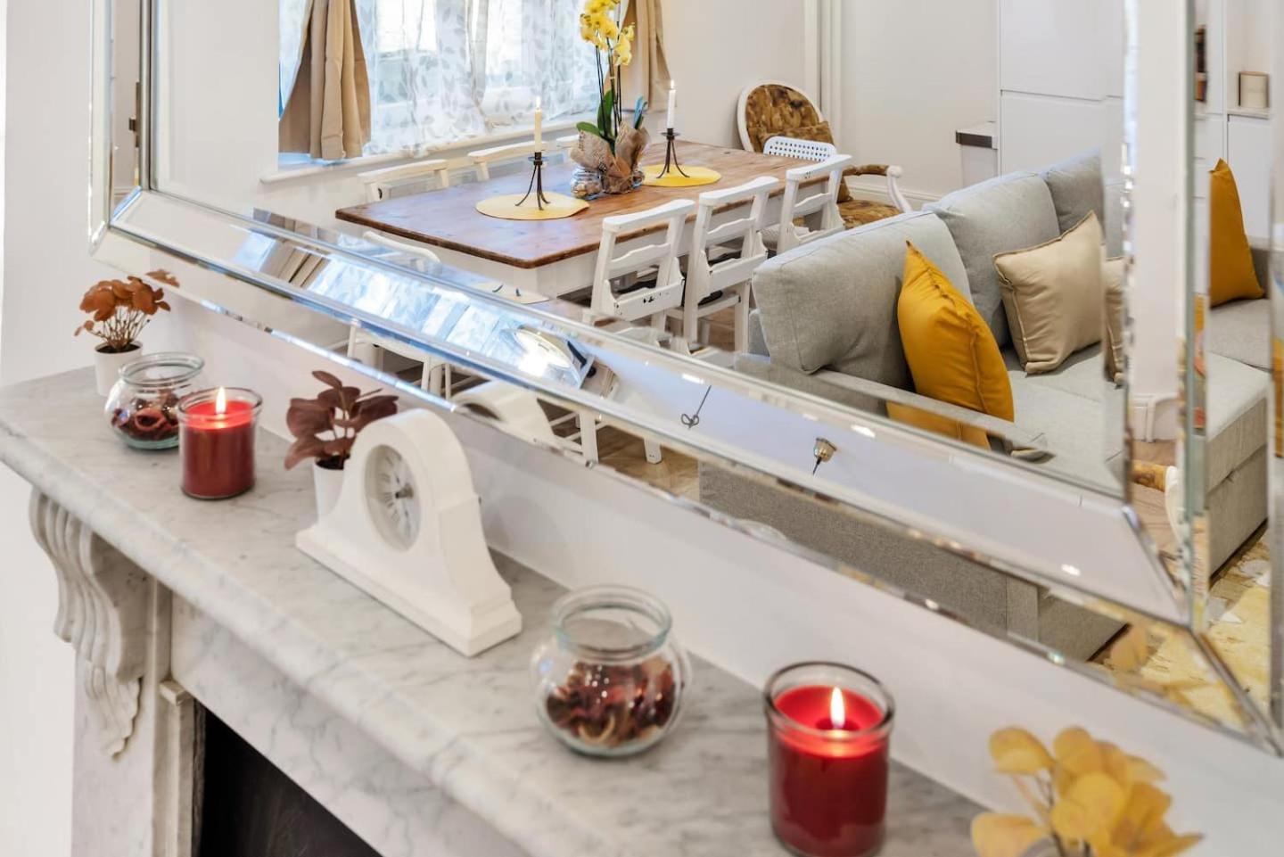 Apartamento 3 Bedroom 2 Bathroom Victorian Flat In Kensington *