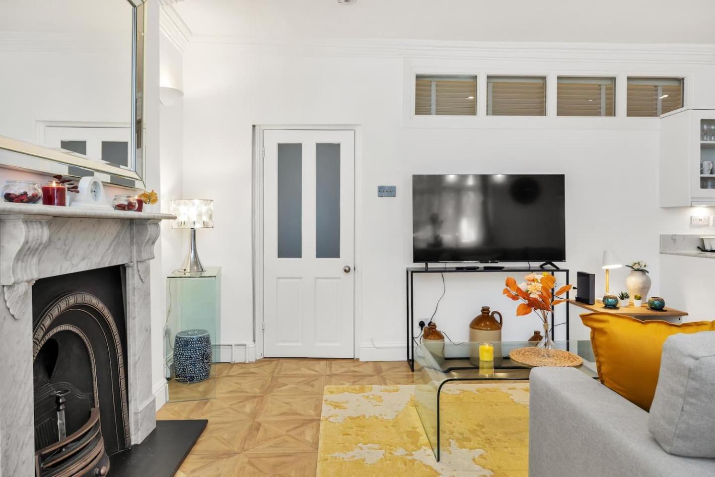 3 Bedroom 2 Bathroom Victorian Flat In Kensington Apartamento