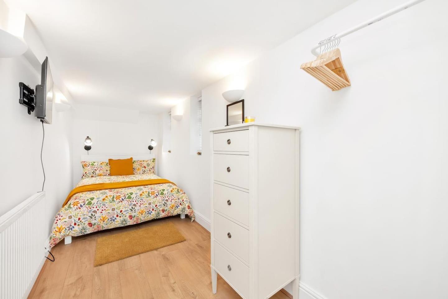 Apartamento 3 Bedroom 2 Bathroom Victorian Flat In Kensington *